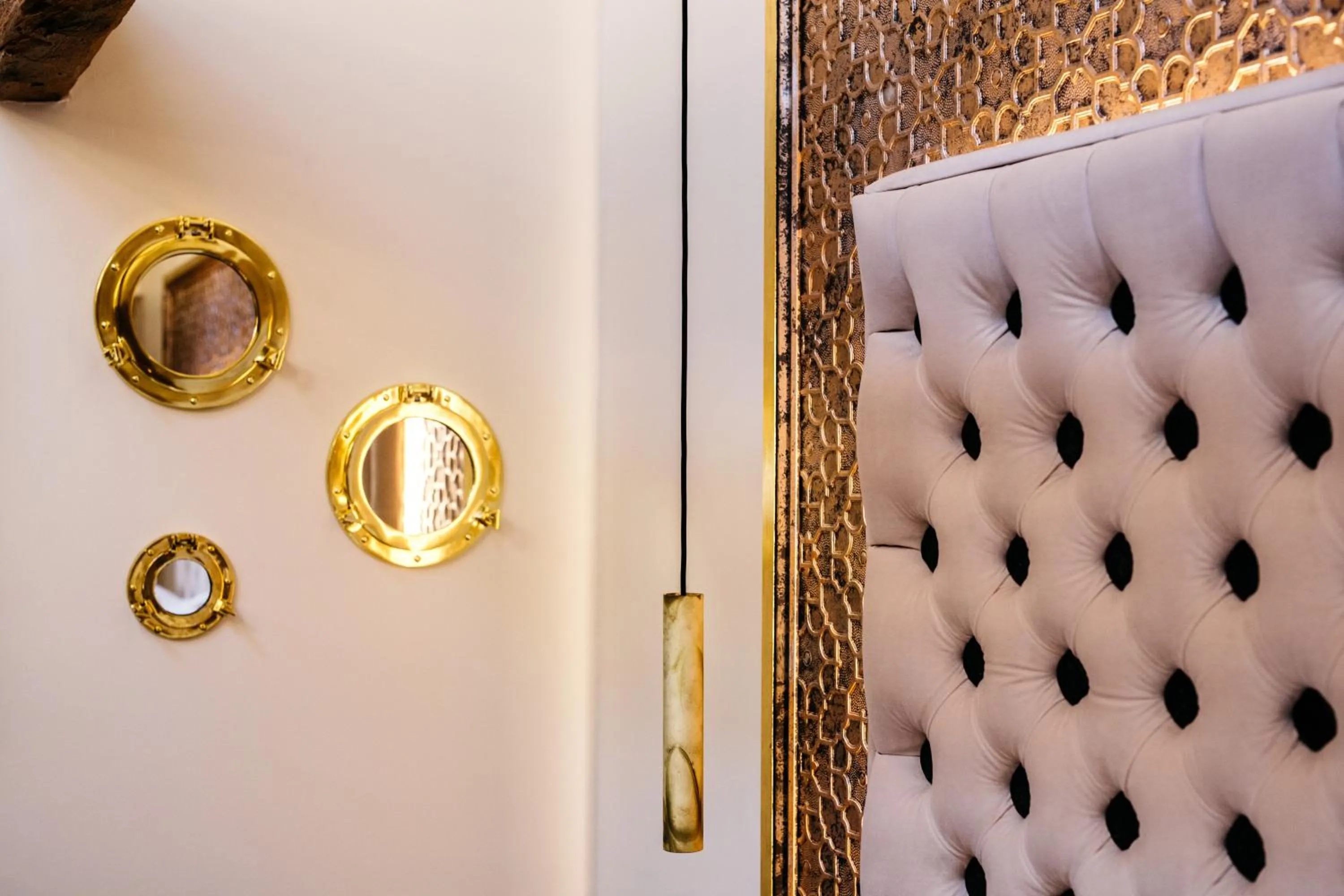 Bedroom in Quite Simply French