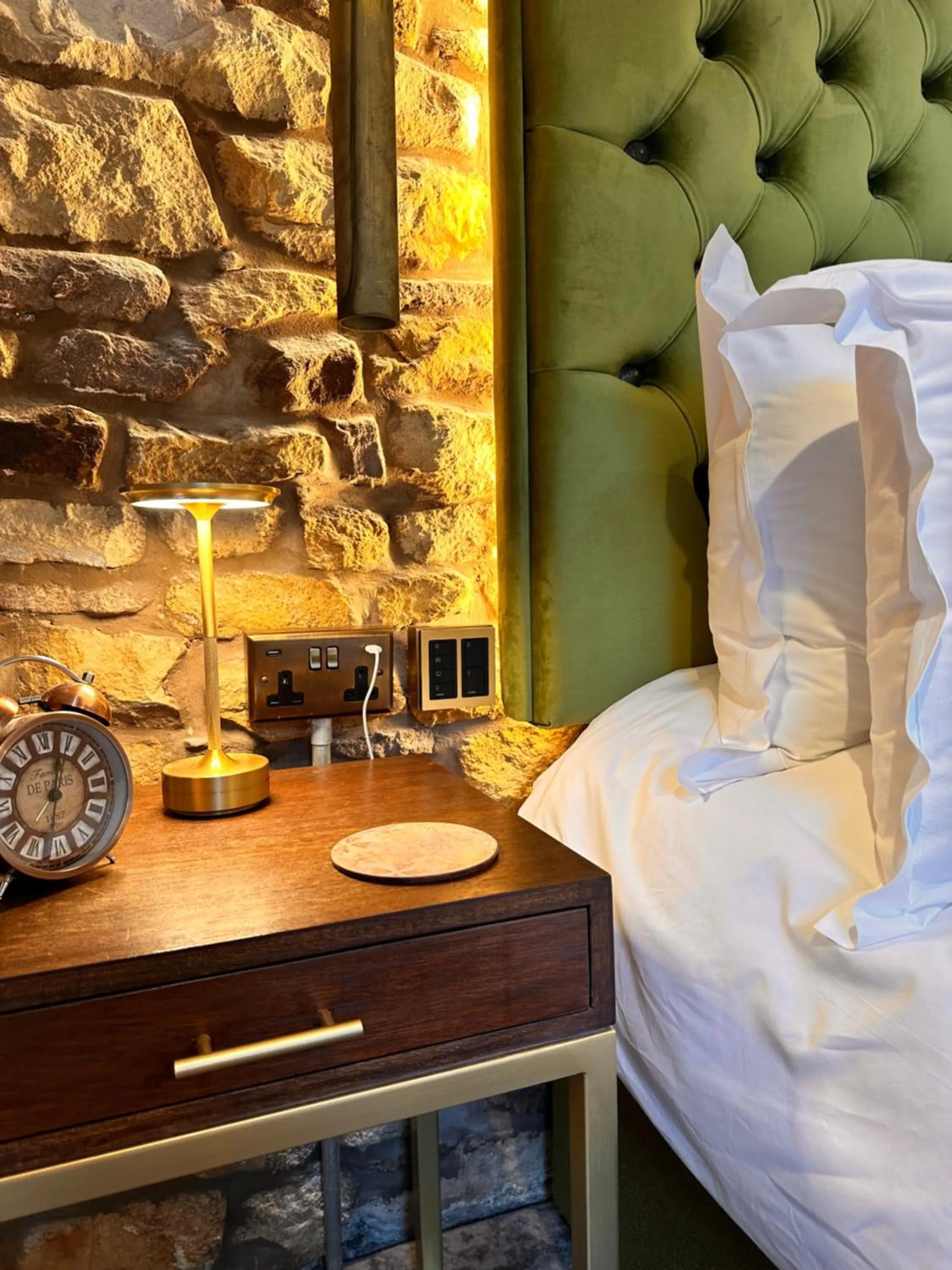 Bed in Quite Simply French