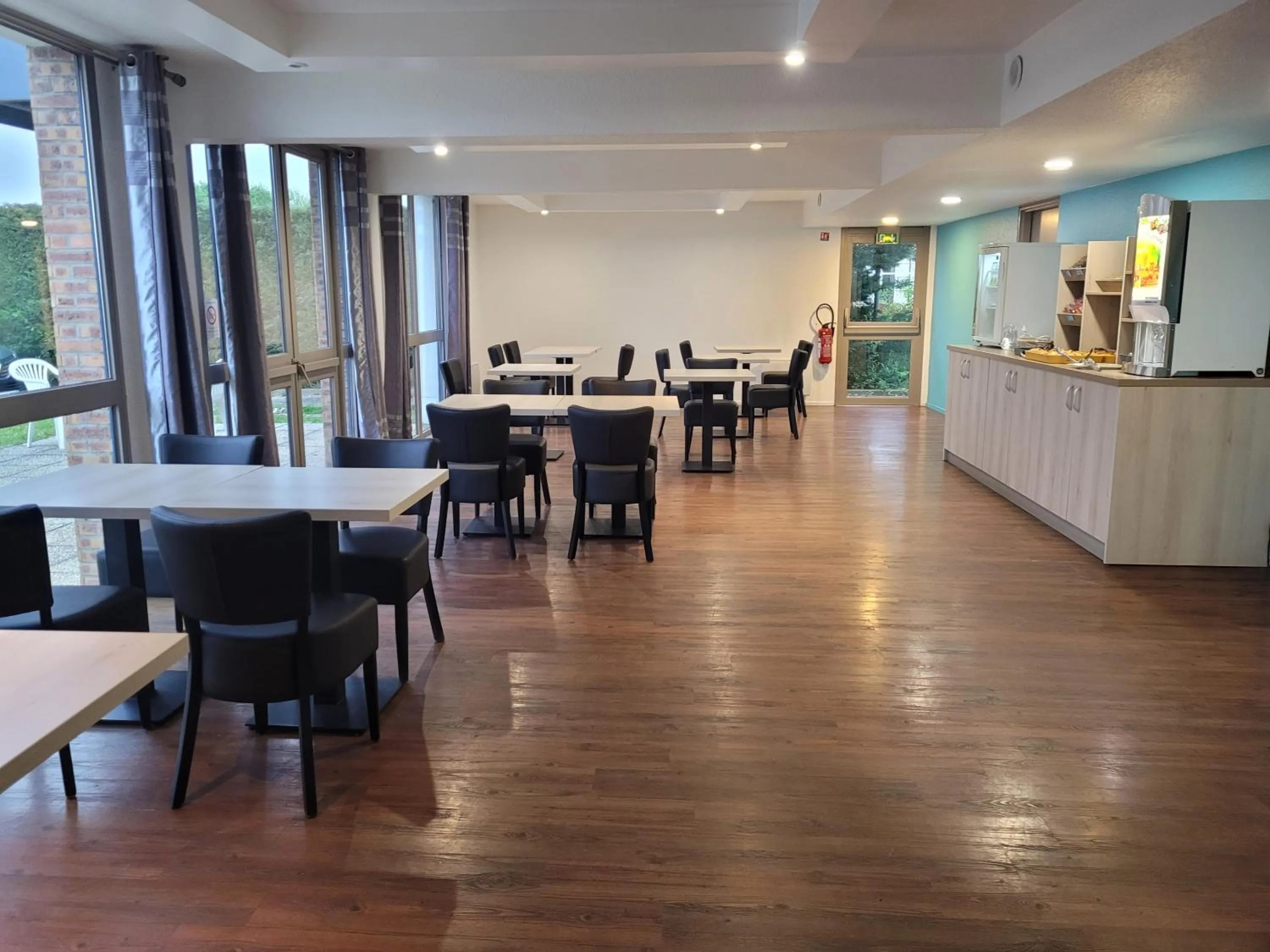 Restaurant/places to eat in Kyriad Direct Dreux