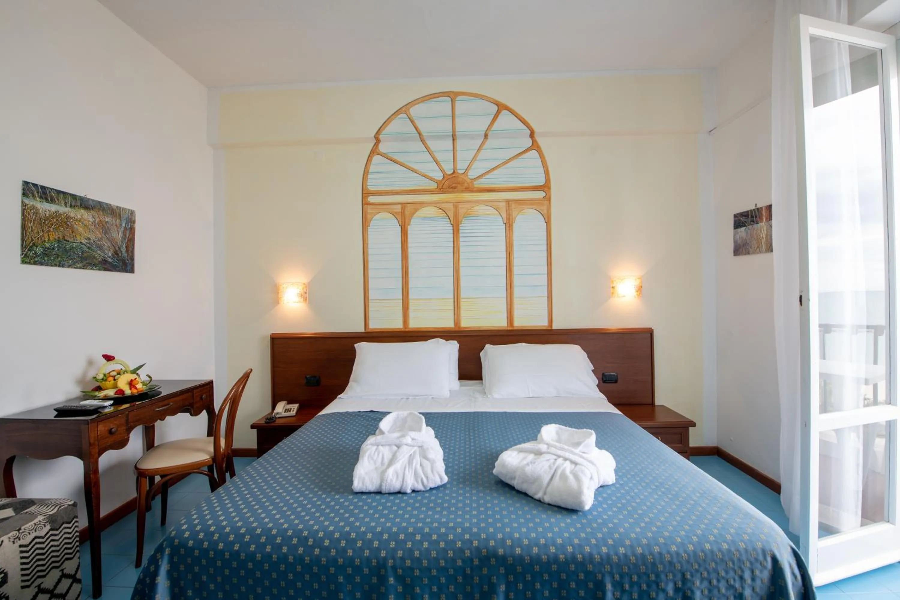 Photo of the whole room, Bed in Grand Hotel Excelsior