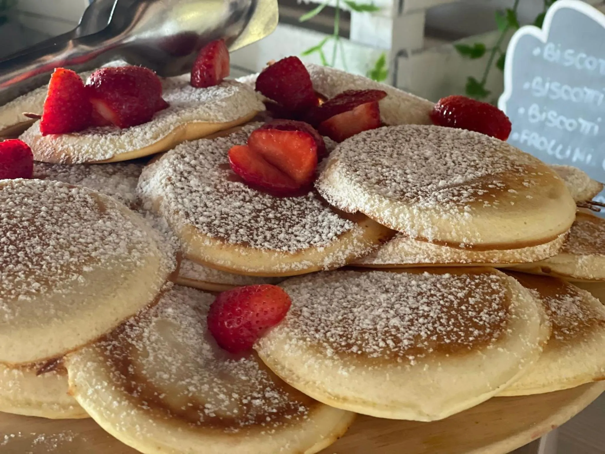 Continental breakfast in Hotel Missouri