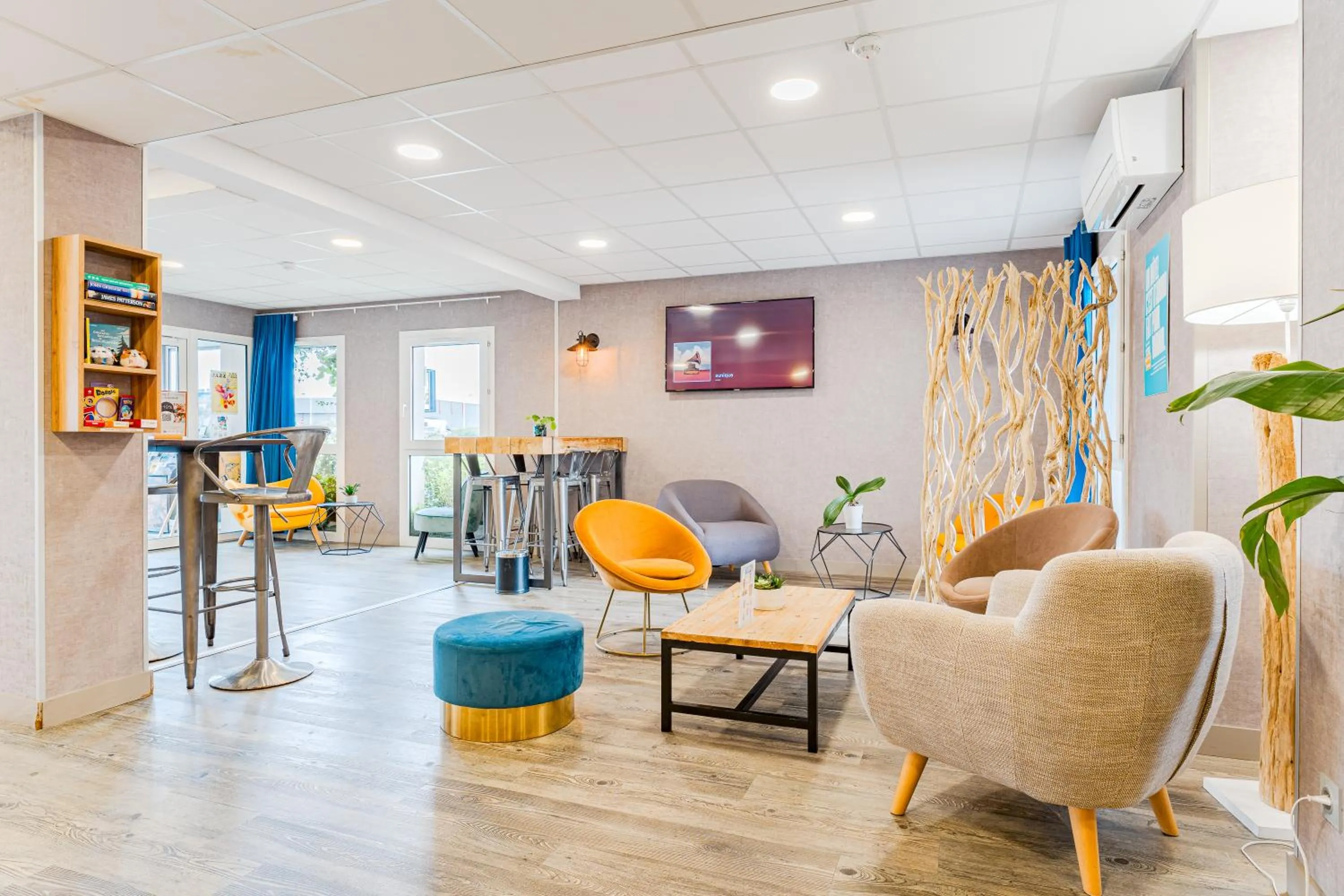 Living room in Kyriad Direct Tours Sud - Chambray Lès Tours