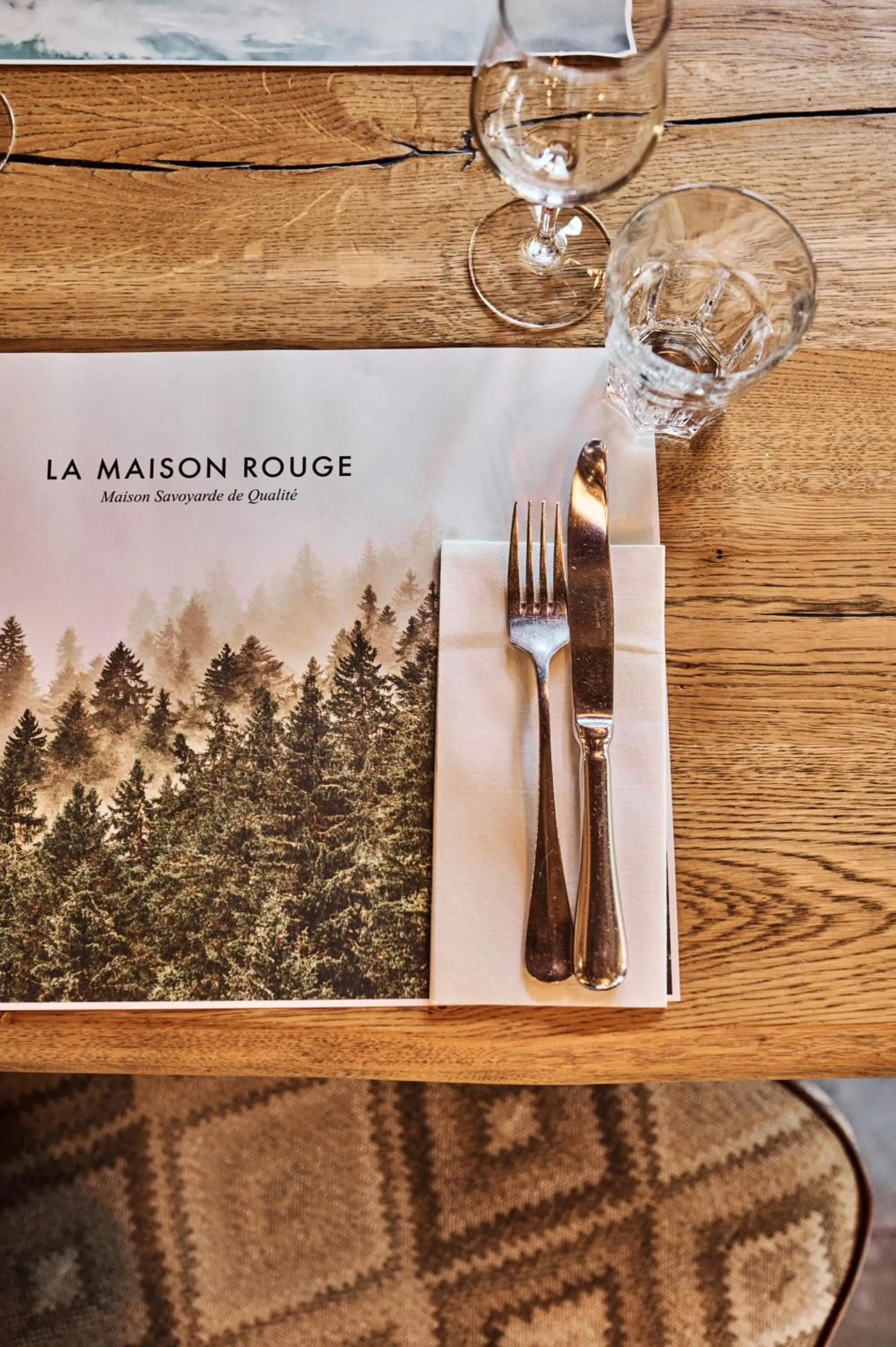 Restaurant/places to eat in La Maison Rouge
