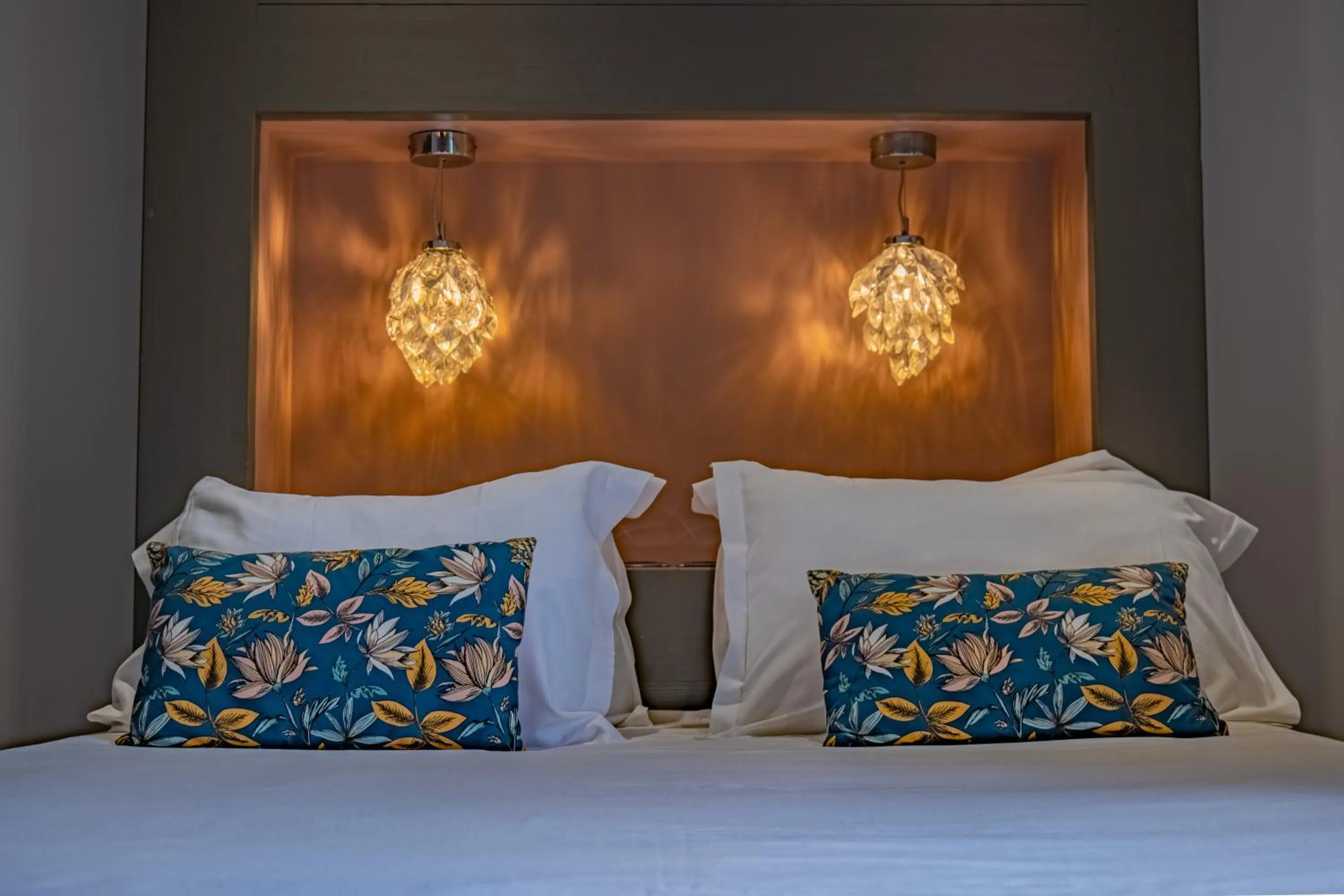 Property building, Bed in La Maison Rouge