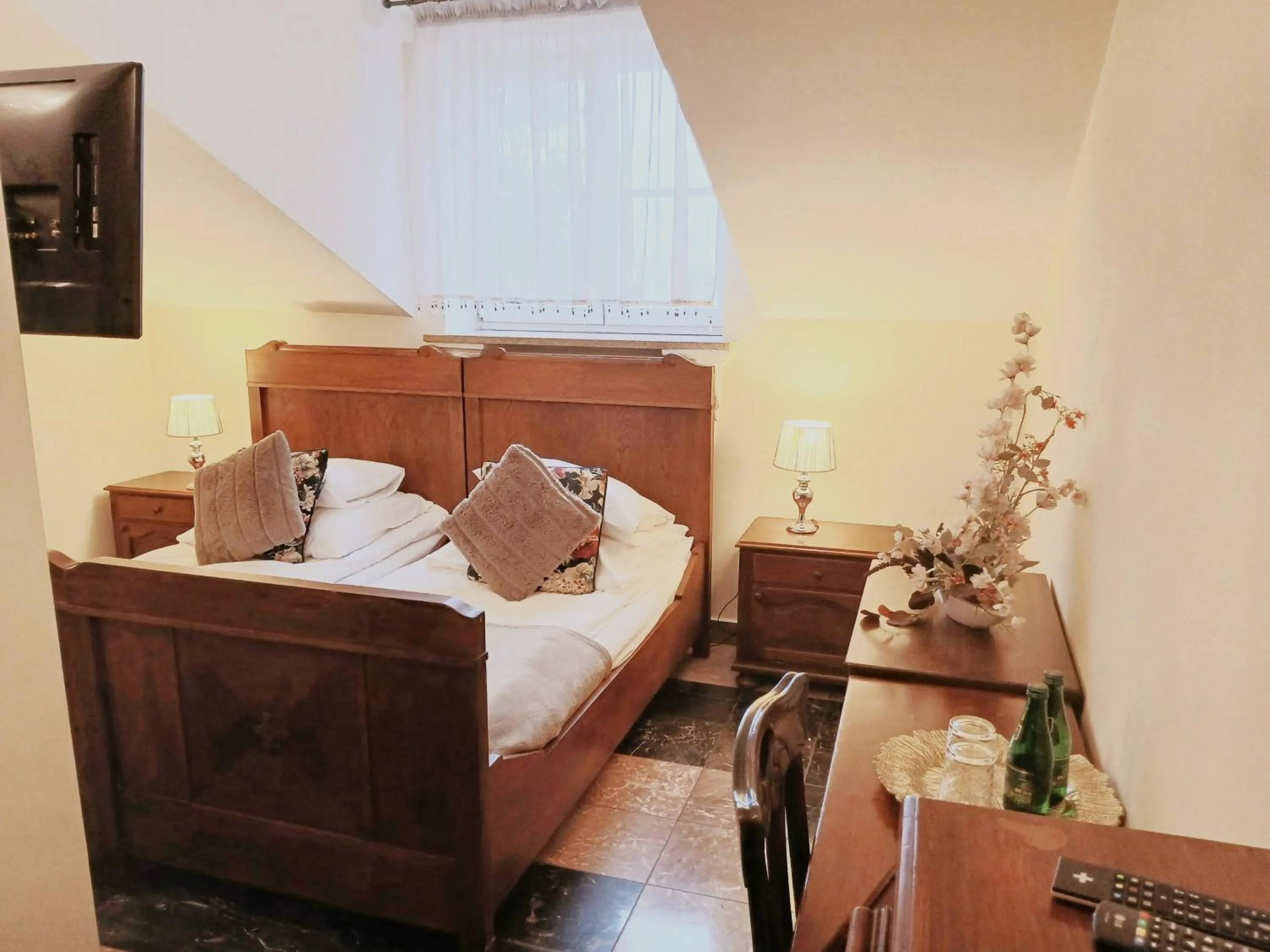 Bed in Tarnovsky Hotel, Resort & SPA