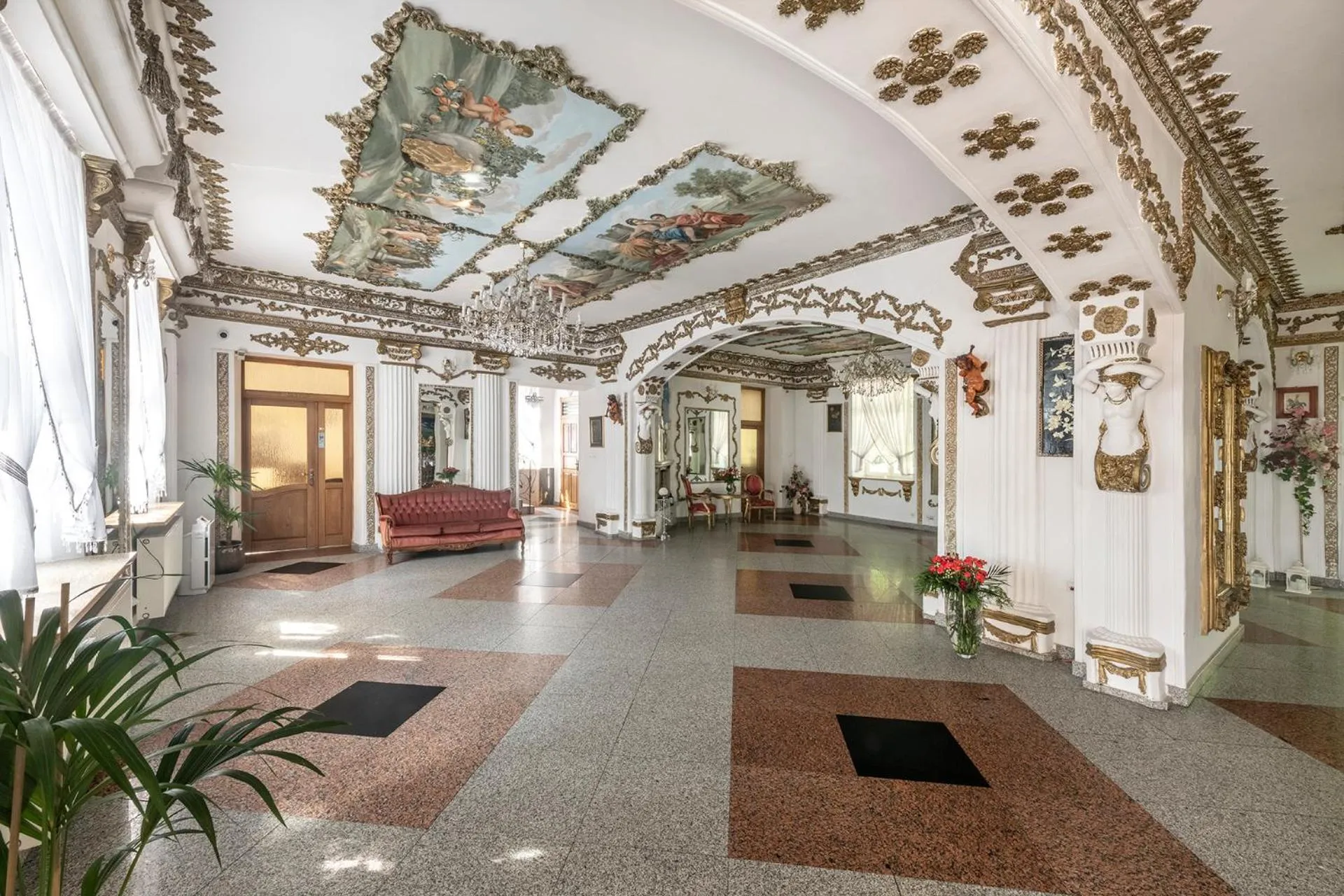 Property building in Tarnovsky Hotel, Resort & SPA