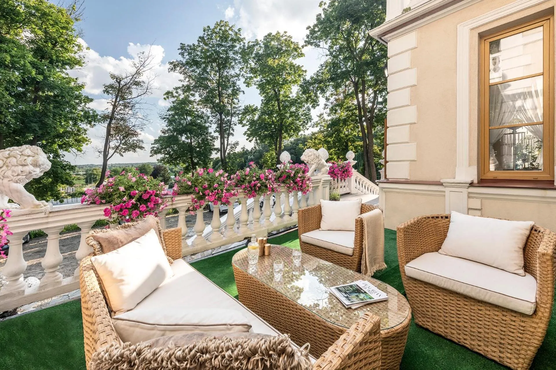 Patio in Tarnovsky Hotel, Resort & SPA