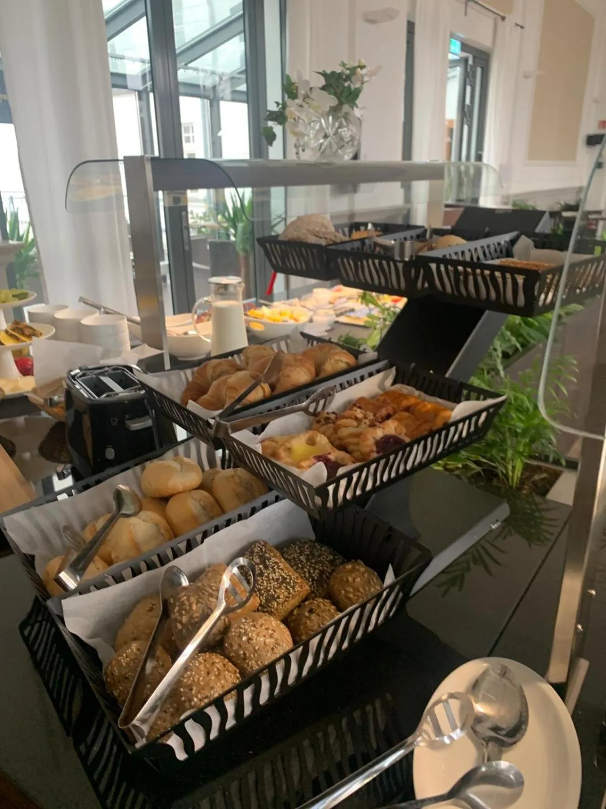 Breakfast in Parkhotel Putbus Superior International