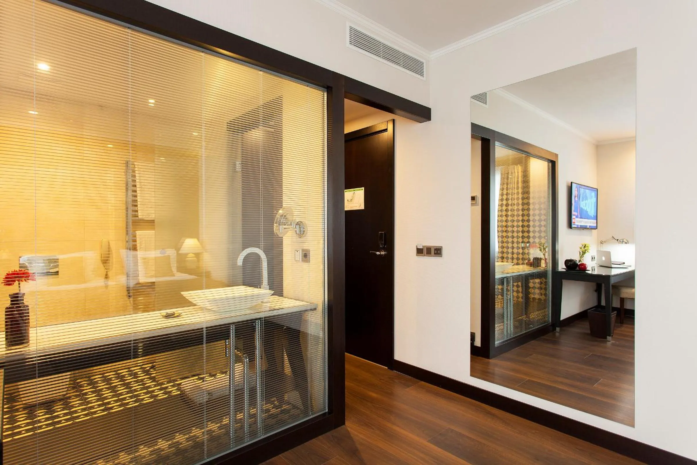 Bathroom in Quentin Boutique Hotel