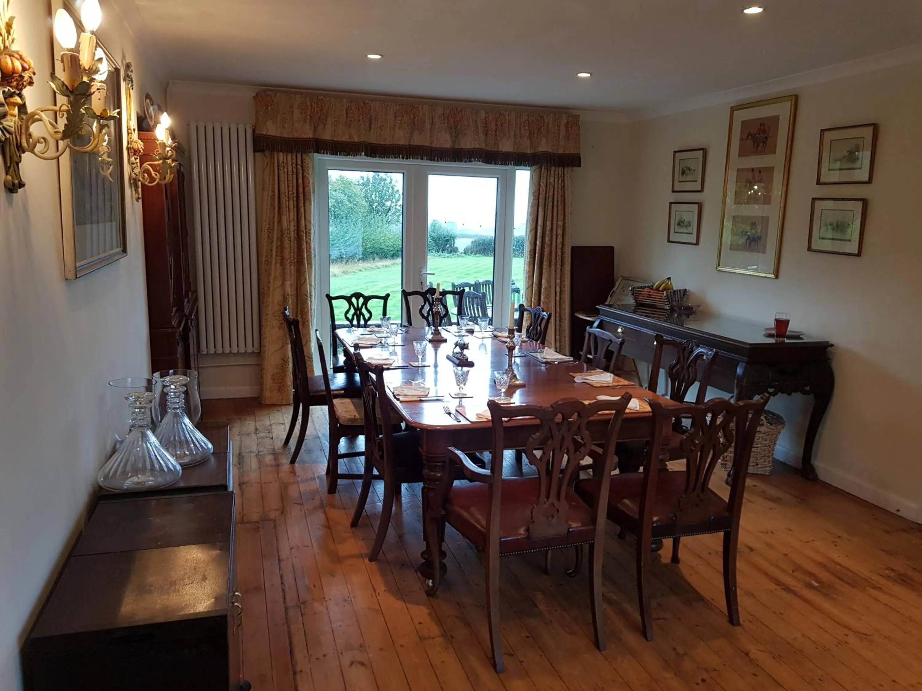 Dining area in House On The Hill