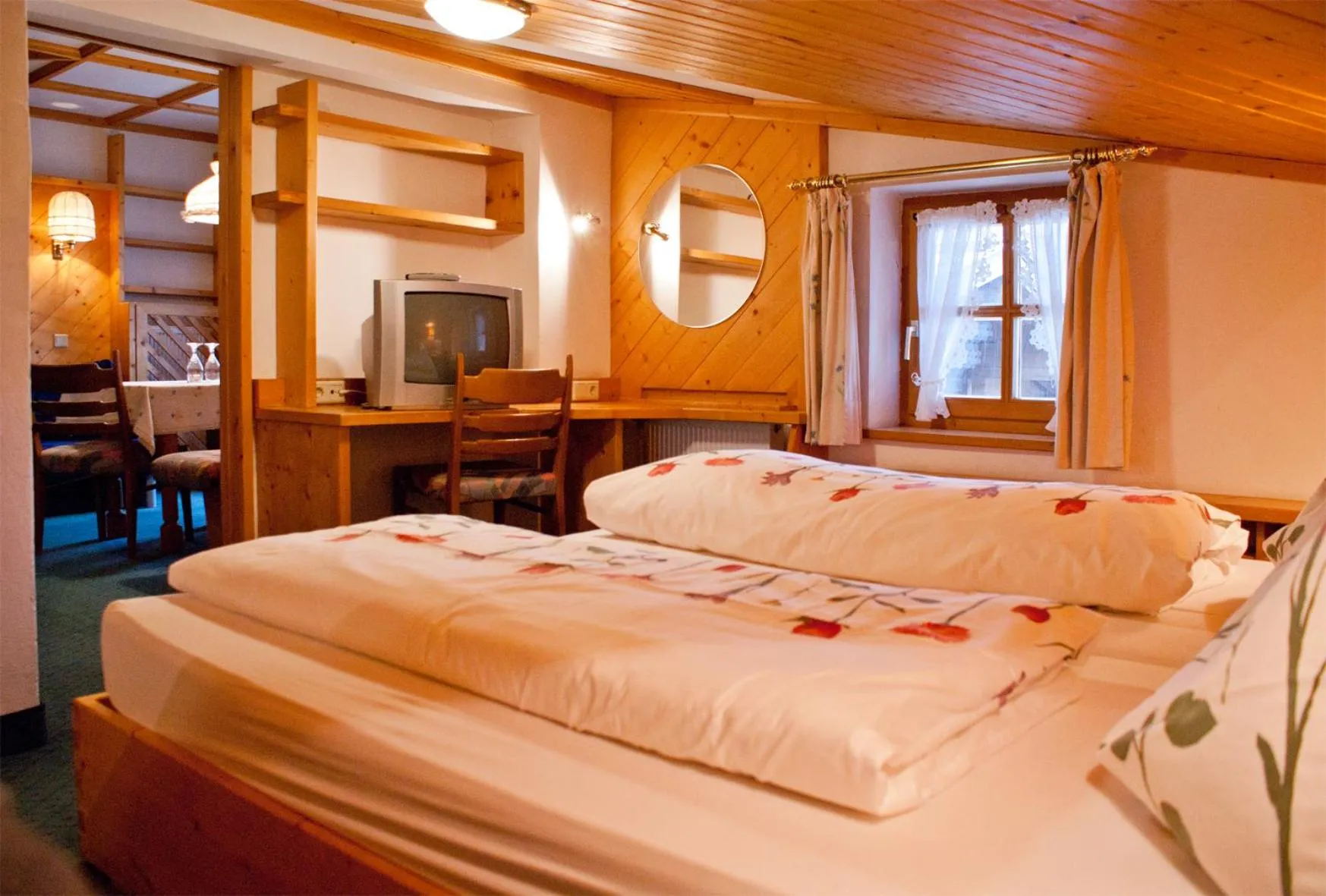 Bedroom in Hotel-Gasthof "Zur Mühle"