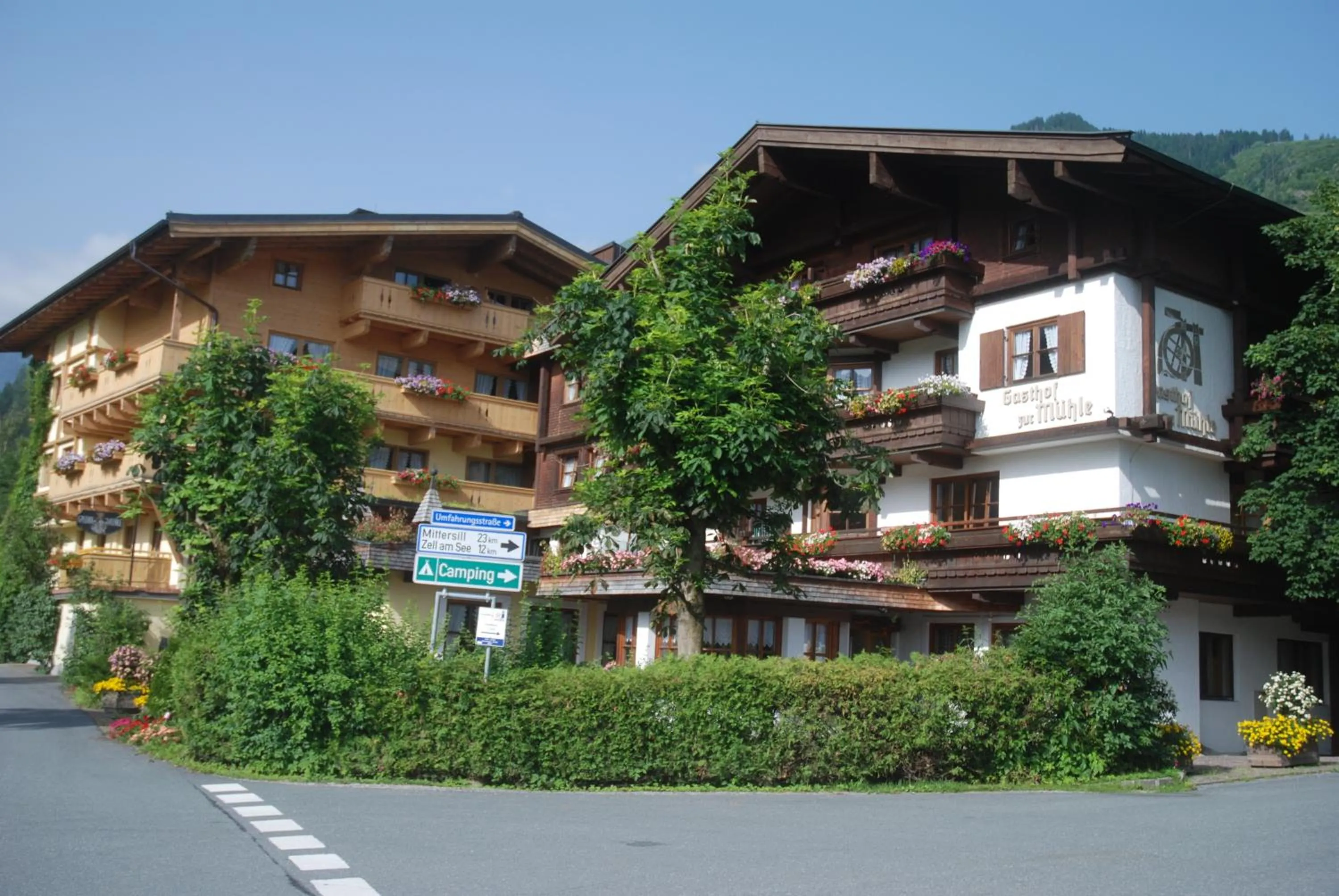 Facade/entrance in Hotel-Gasthof "Zur Mühle"