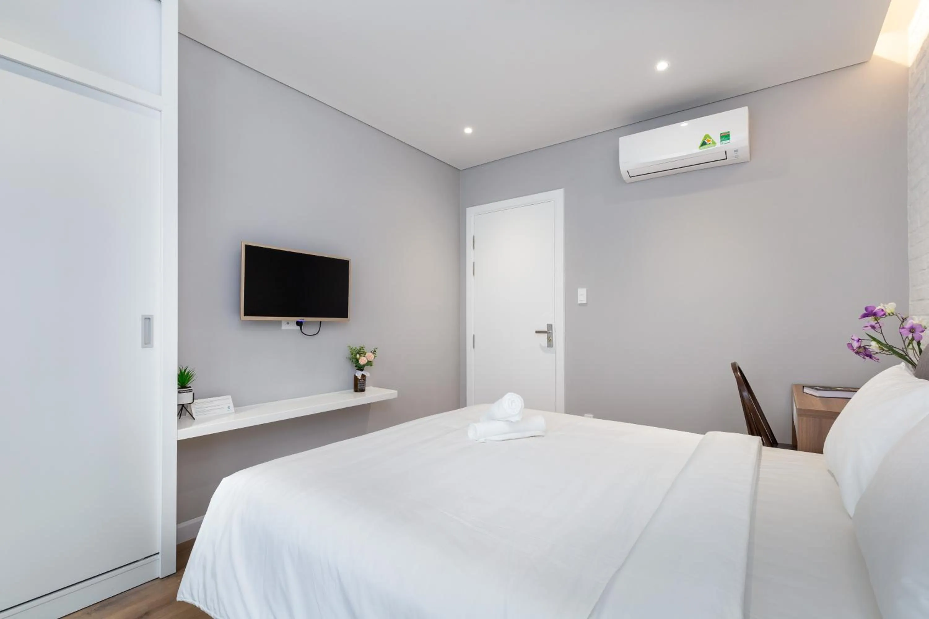 Bed in Cozrum Homes - Premier Residence