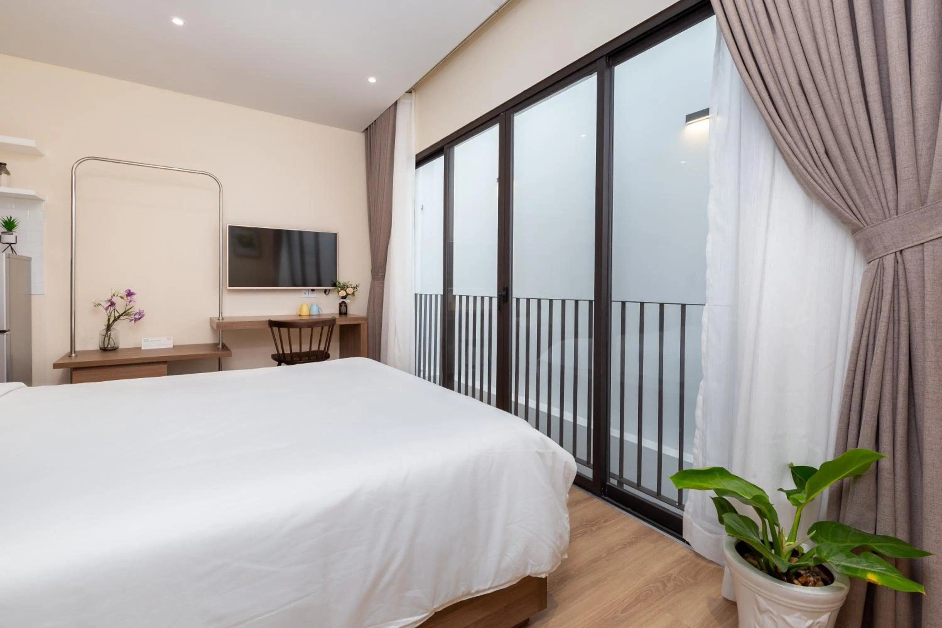 Photo of the whole room, Bed in Cozrum Homes - Premier Residence