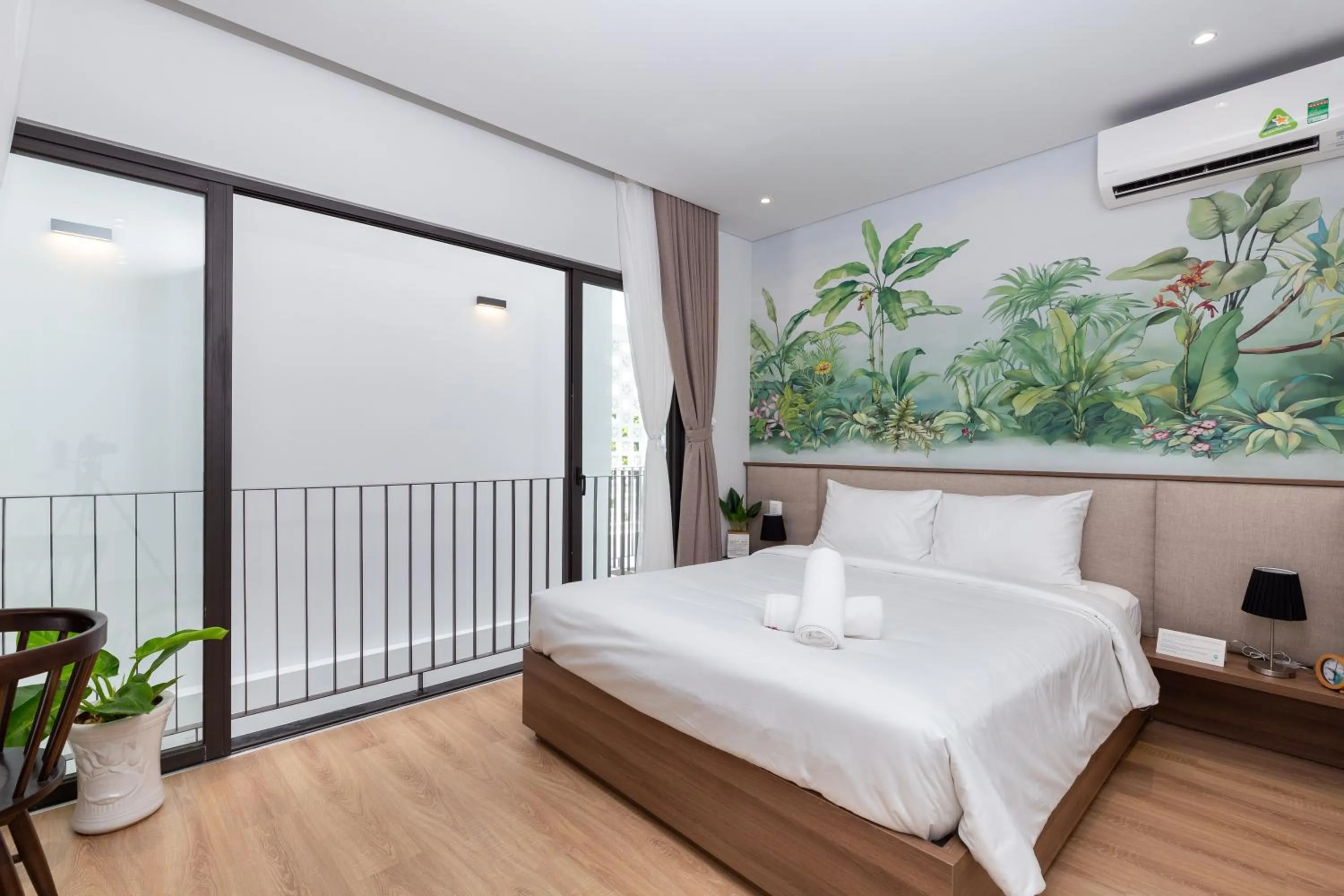 Photo of the whole room, Bed in Cozrum Homes - Premier Residence