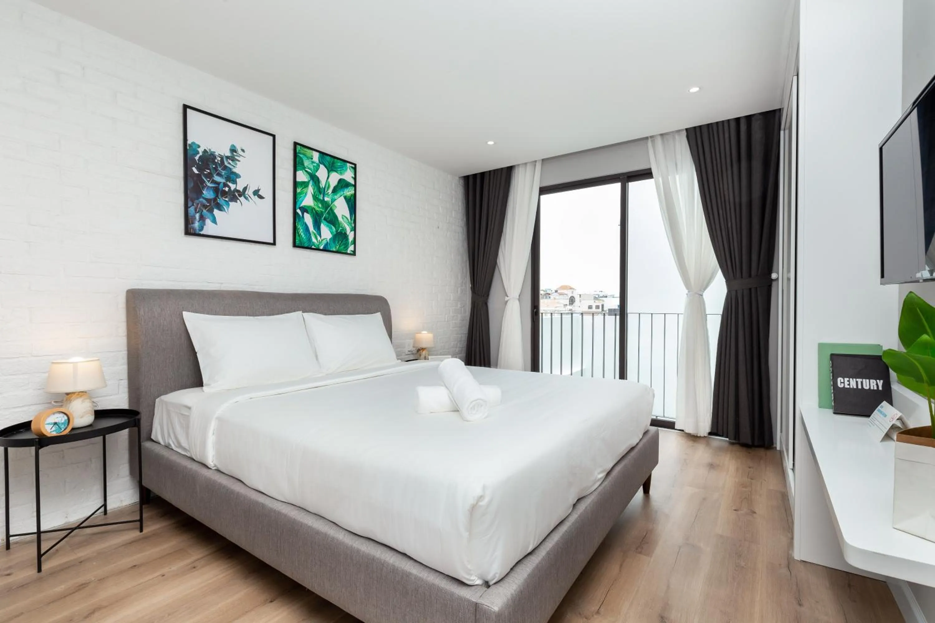 Photo of the whole room, Bed in Cozrum Homes - Premier Residence