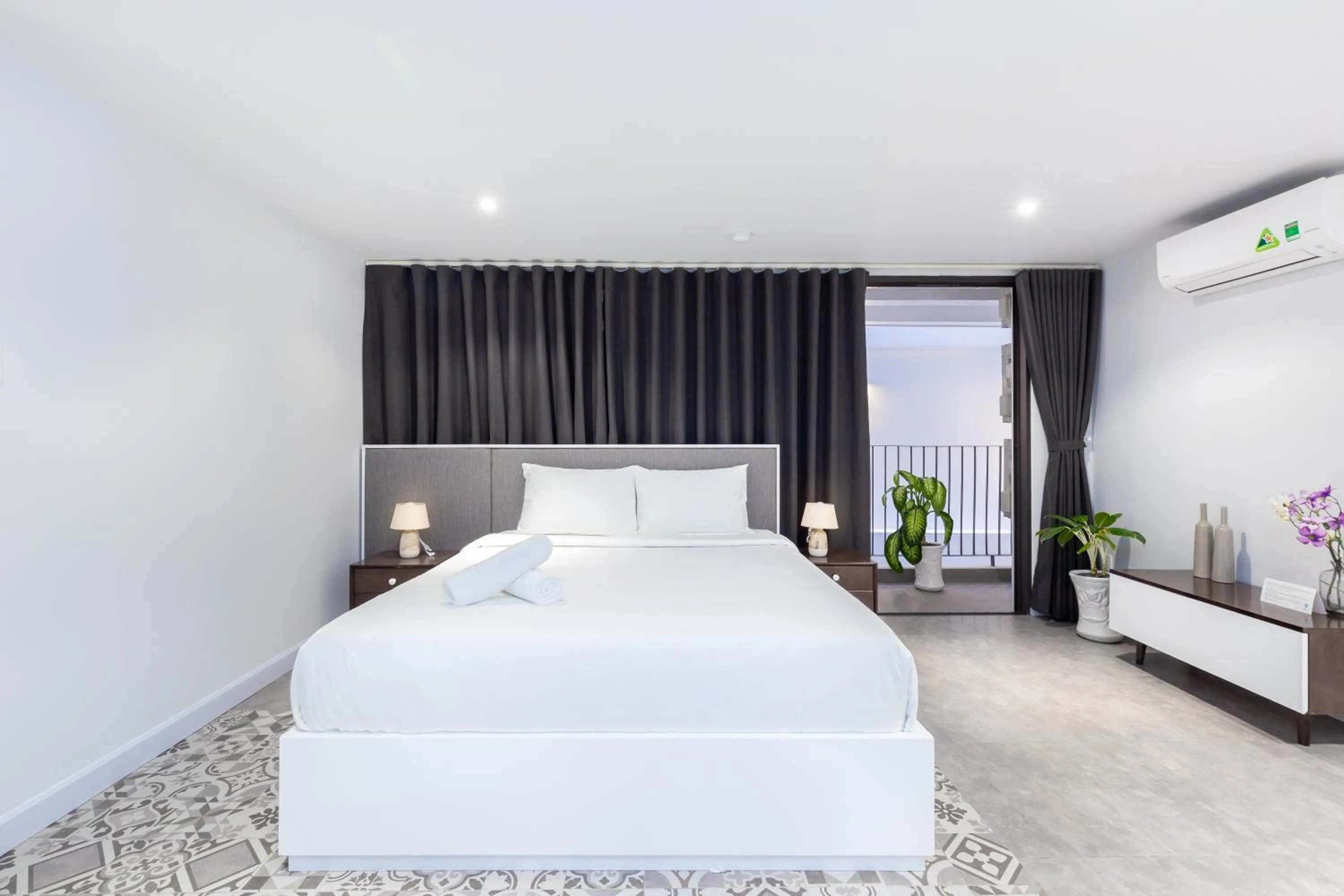 Photo of the whole room, Bed in Cozrum Homes - Premier Residence