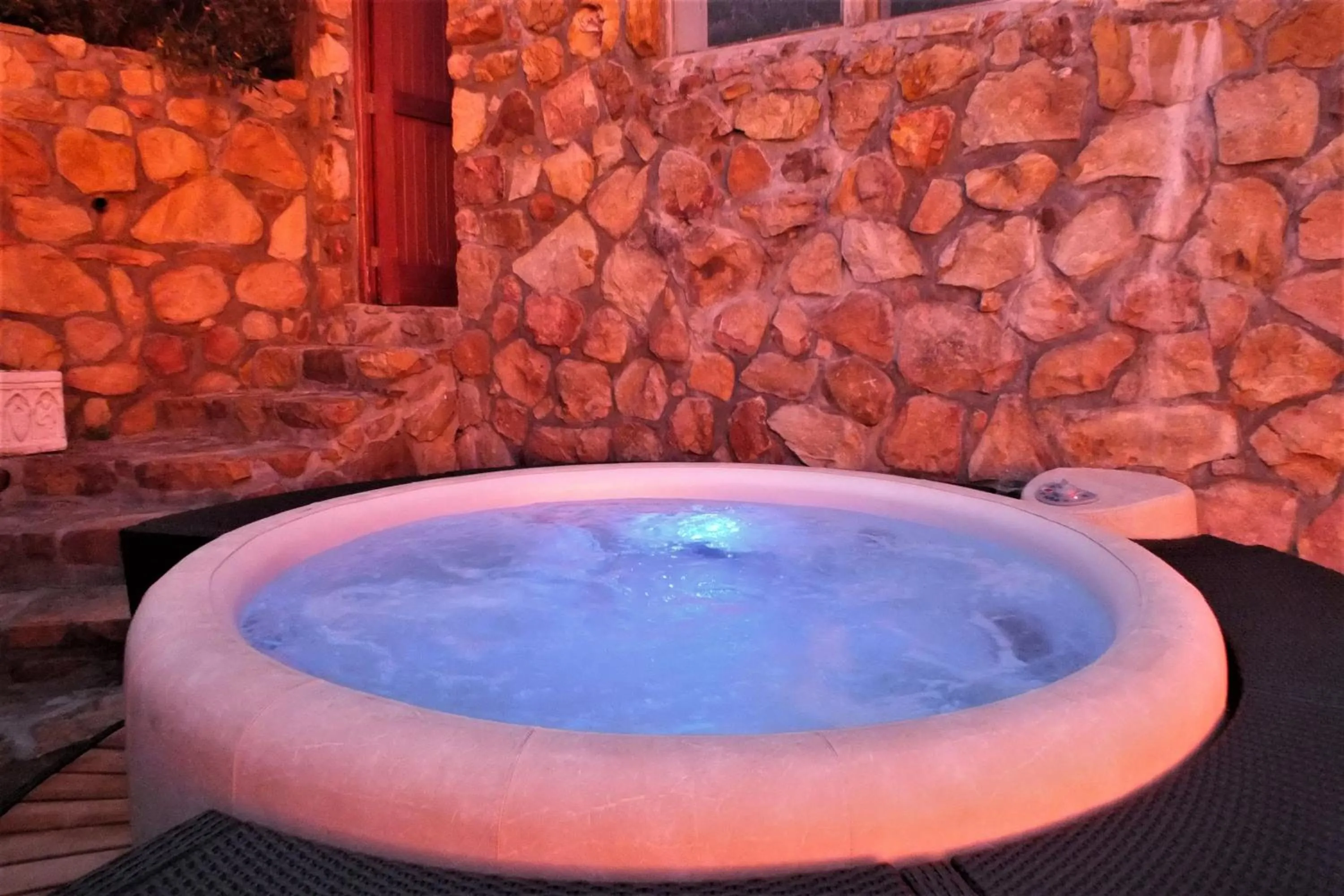 Spring in Penguinden - load-shedding free