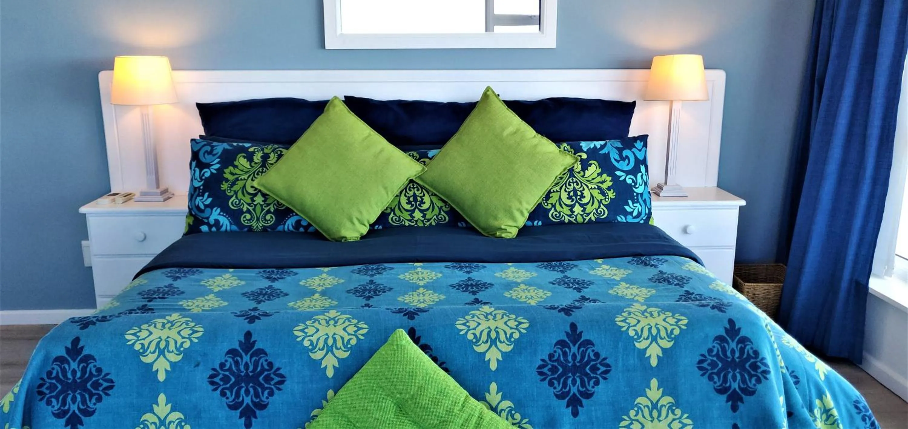 Decorative detail, Bed in Penguinden - load-shedding free