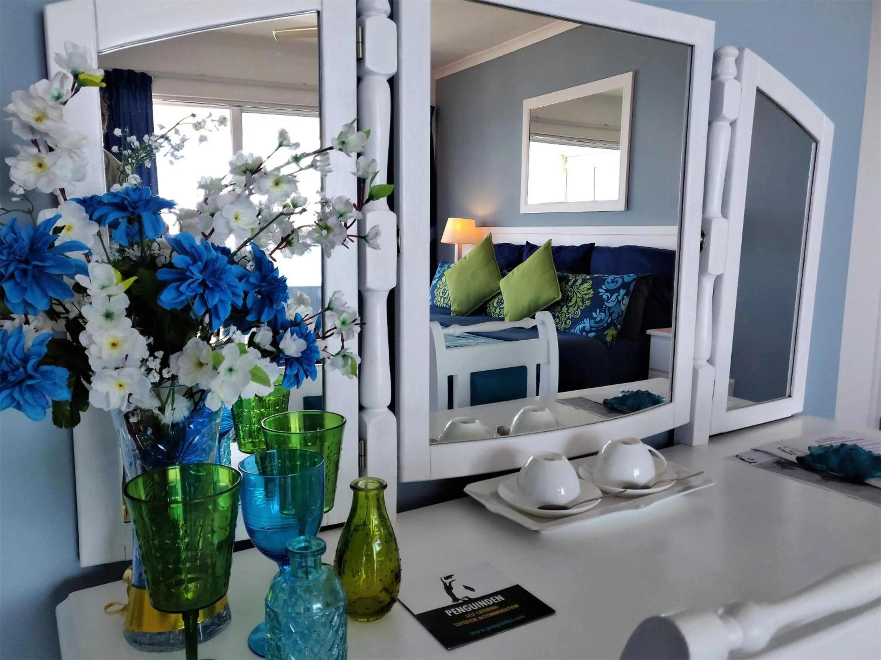 Decorative detail in Penguinden - load-shedding free