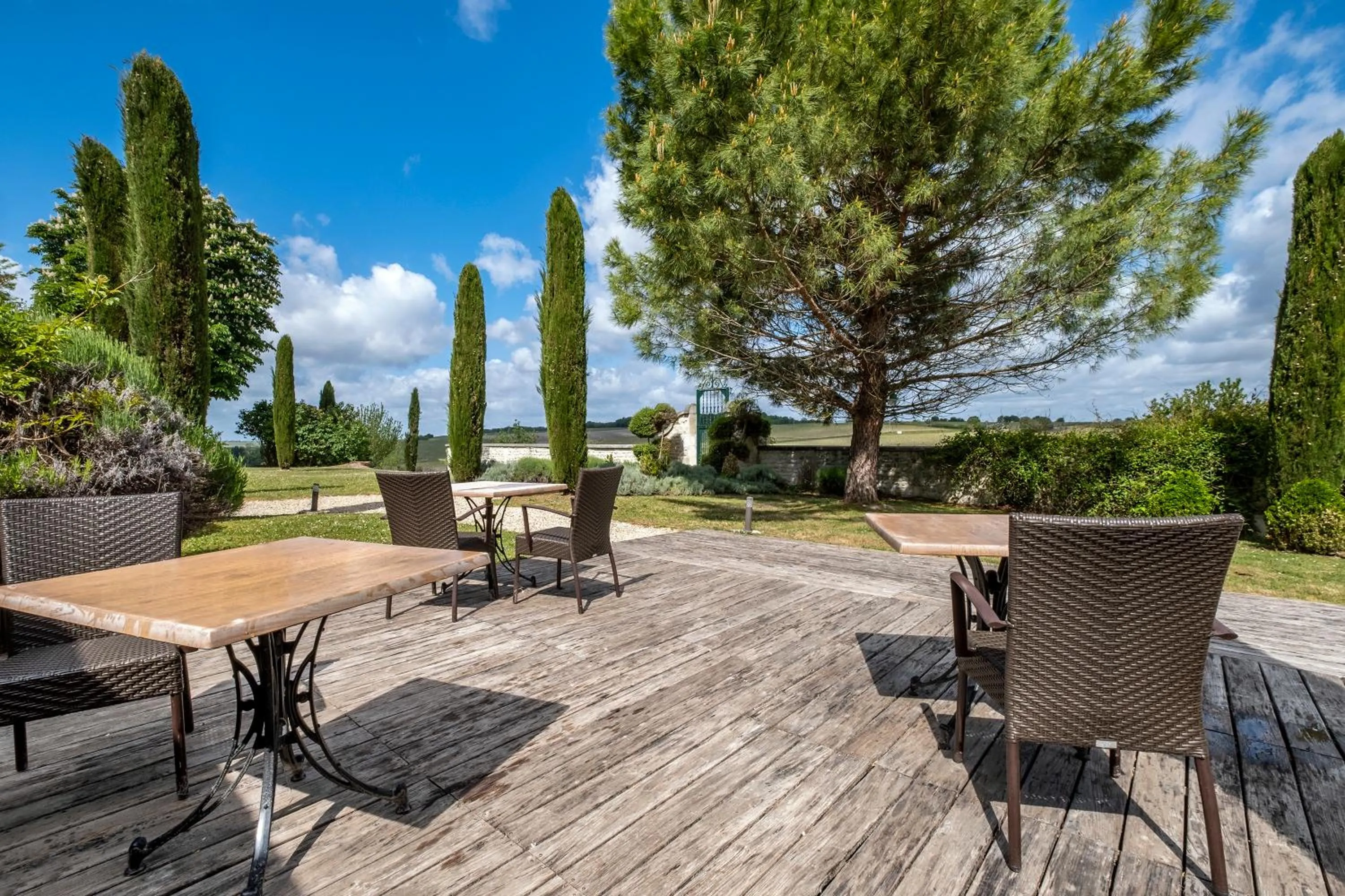 Natural landscape in Le Relais de Saint-Preuil, The Originals Relais Vignes du Cognac