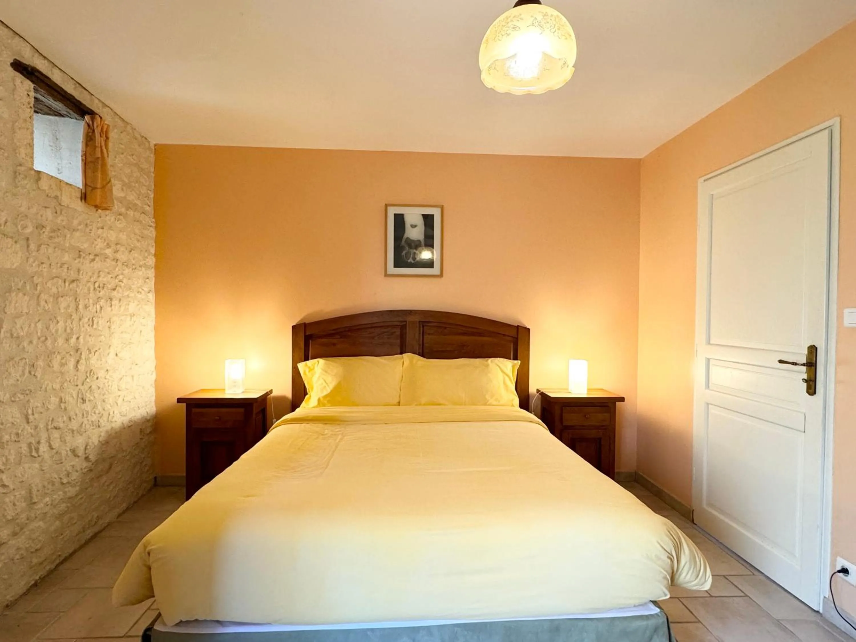 Bed in Le Relais de Saint-Preuil, The Originals Relais Vignes du Cognac
