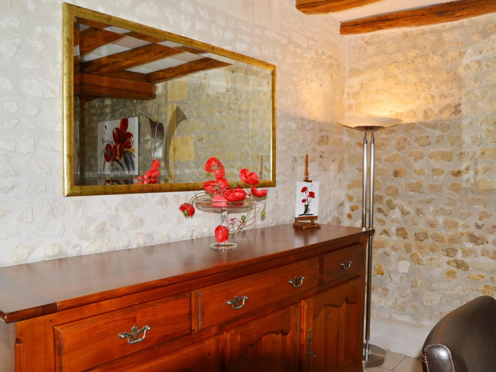 Decorative detail in Le Relais de Saint-Preuil, The Originals Relais Vignes du Cognac