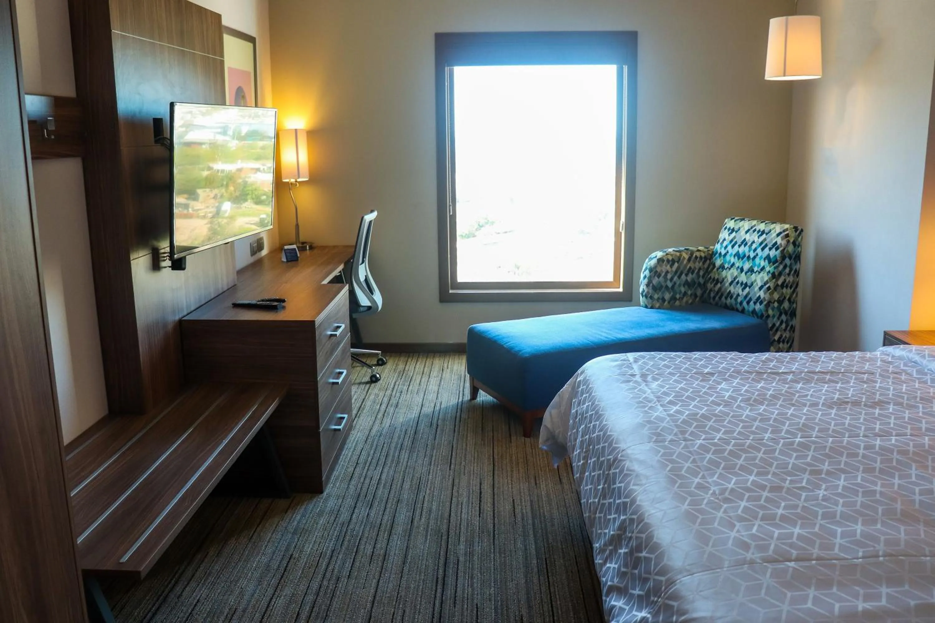 Photo of the whole room, Bed in Holiday Inn Express Guaymas by IHG