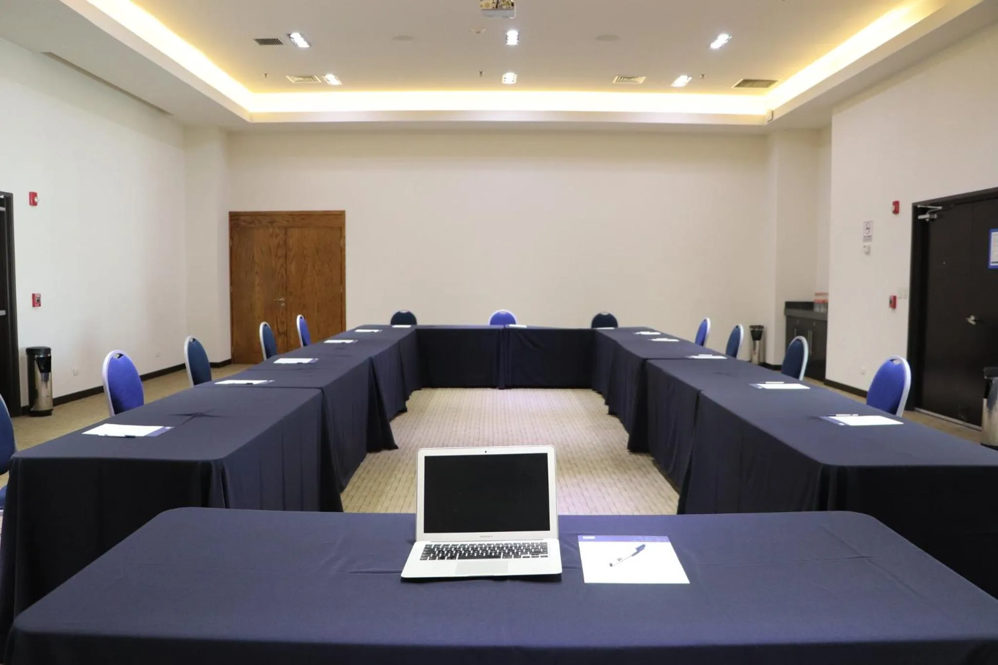 Meeting/conference room in Holiday Inn Express Guaymas by IHG
