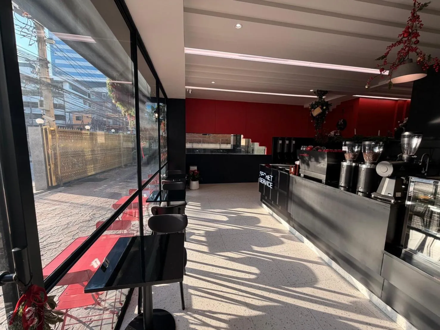 Restaurant/places to eat in 42Grand Residence