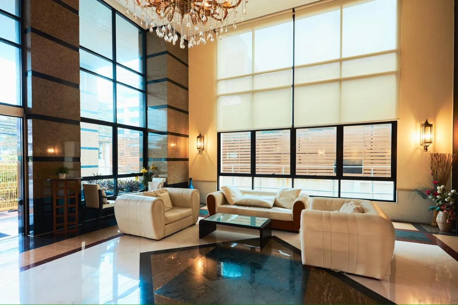 Lobby or reception in 42Grand Residence