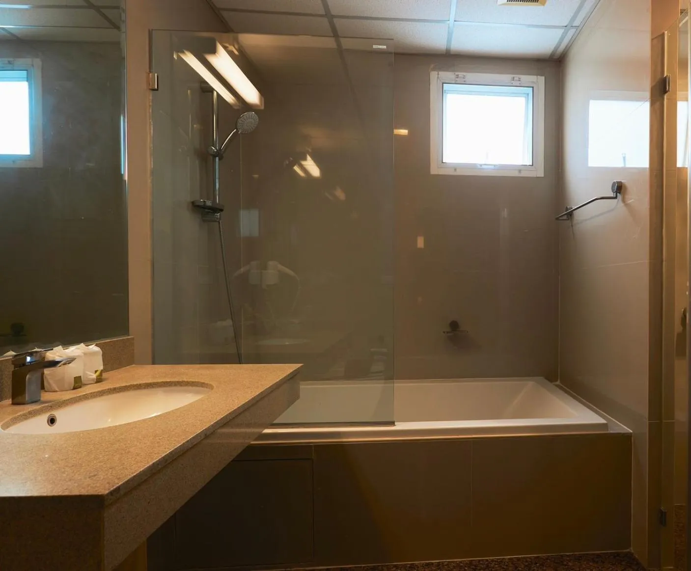 Shower in 42Grand Residence