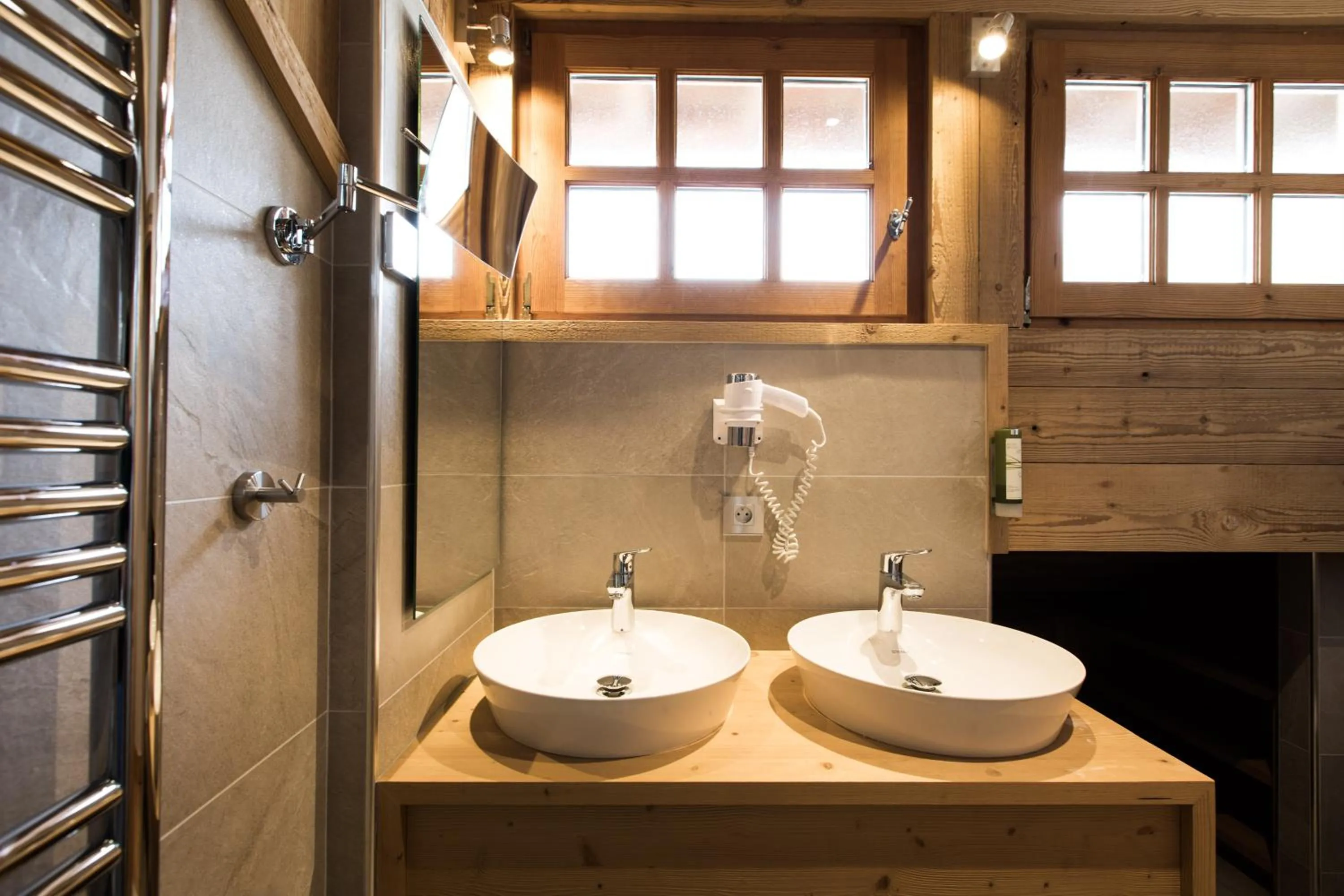 Bathroom in Les Chalets de La Griyotire
