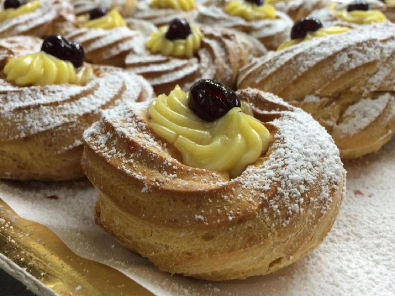 Breakfast in Assteas Rooms