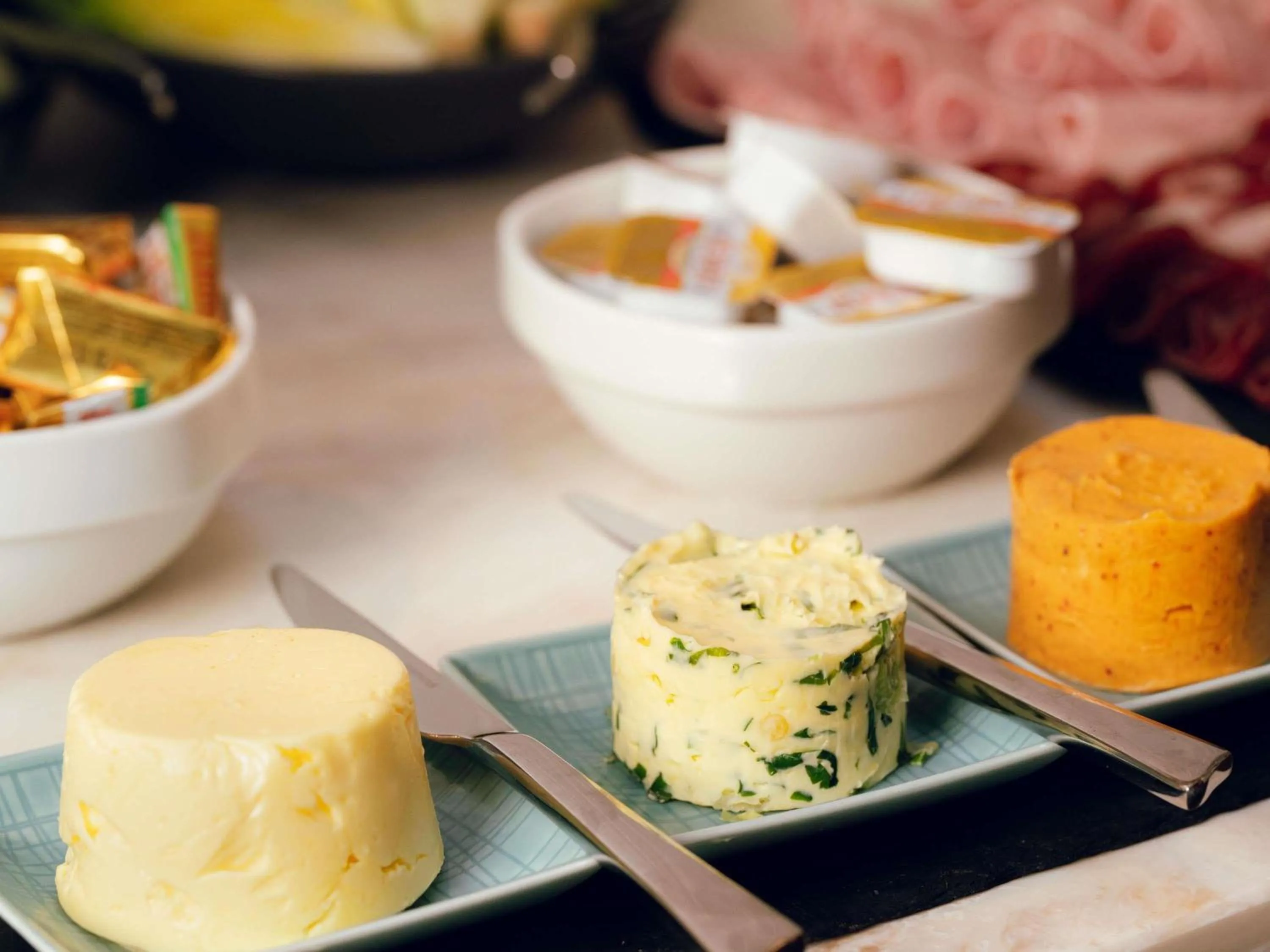 Breakfast in Nest Hotel Paris la Défense - MGallery Collection