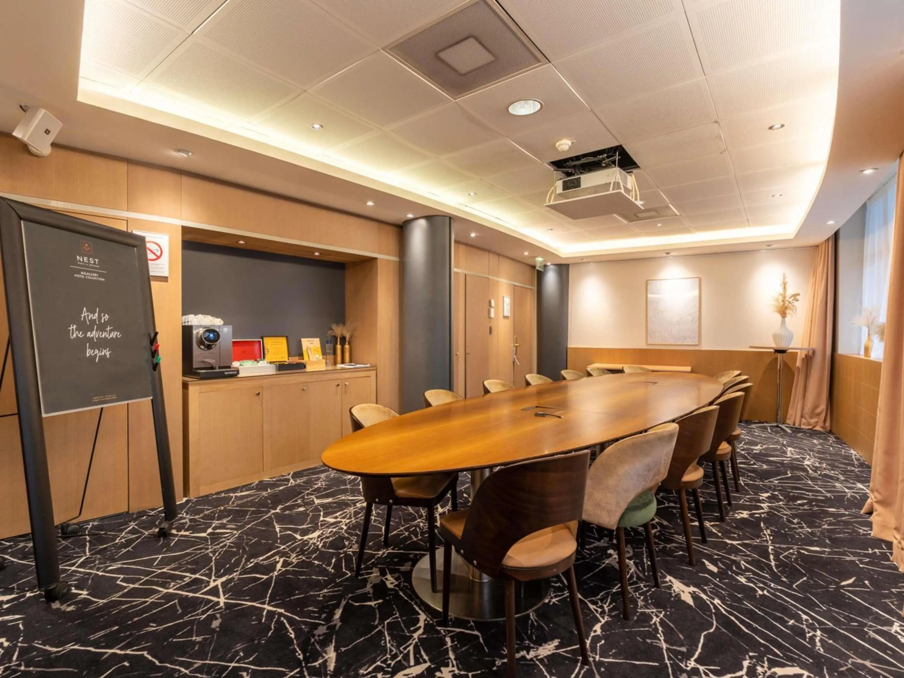 Meeting/conference room in Nest Hotel Paris la Défense - MGallery Collection