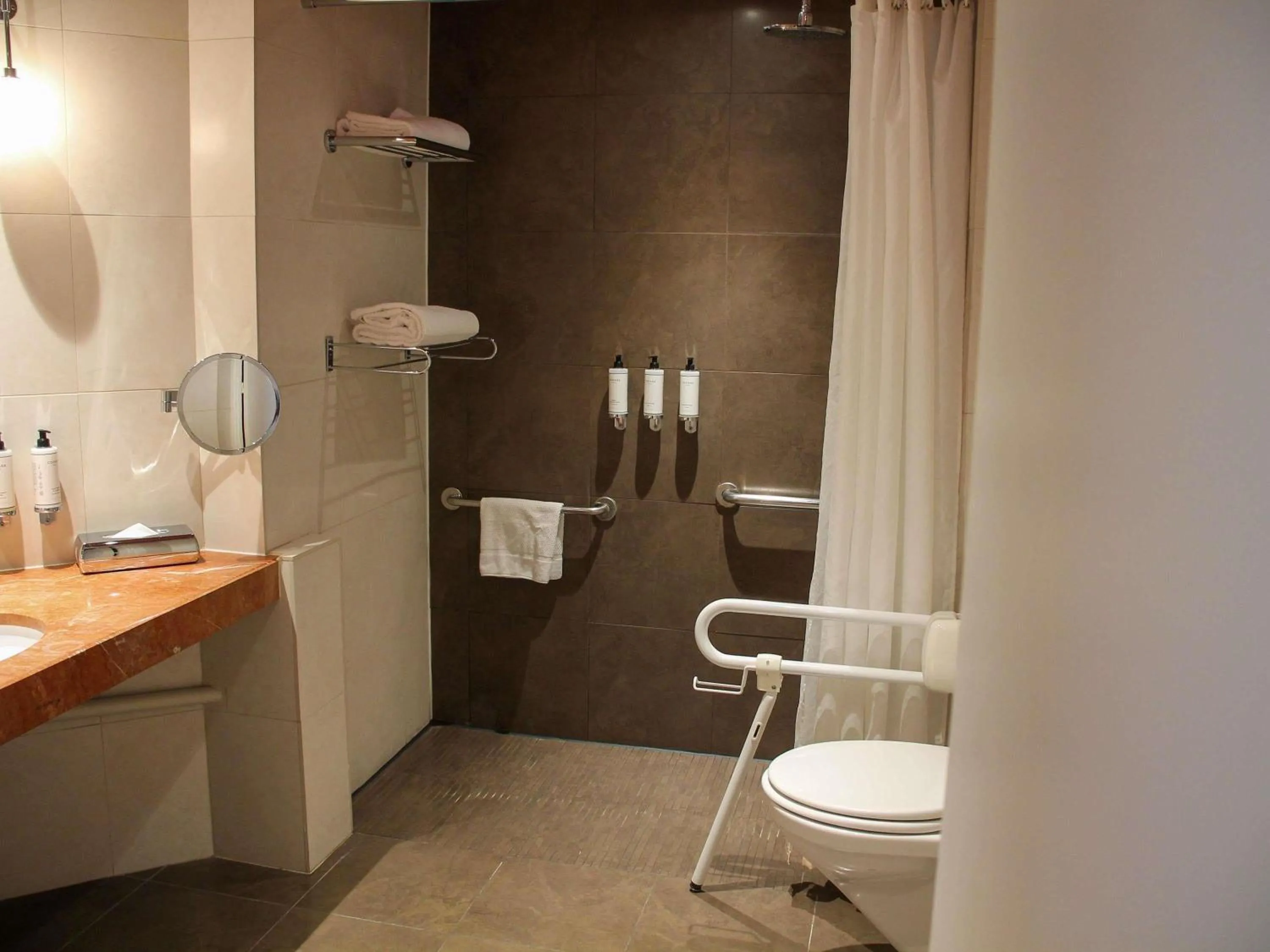 Bedroom in Nest Hotel Paris la Défense - MGallery Collection