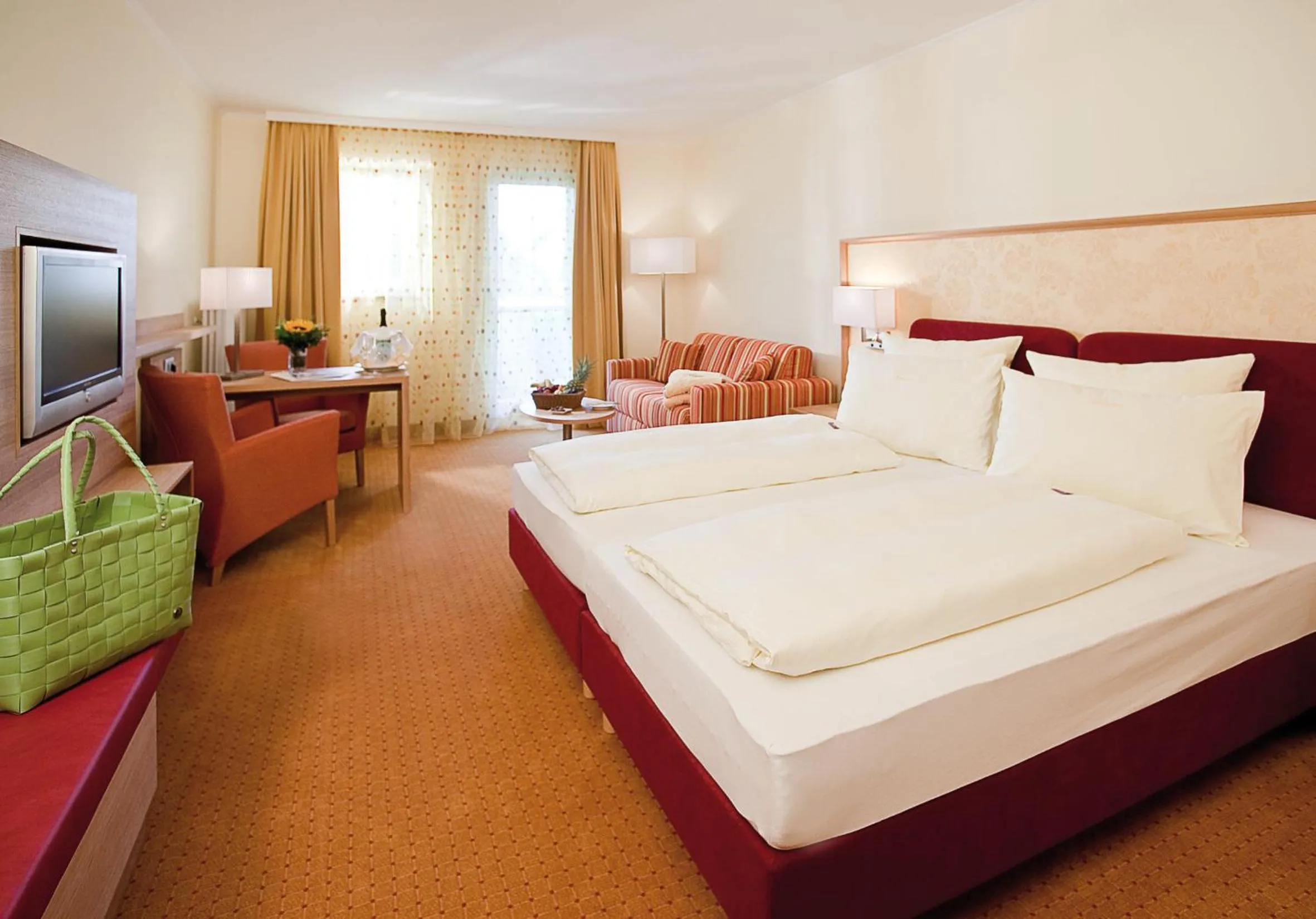 Photo of the whole room, Bed in Hotel Sonnengut Wellness - Therme - Spa