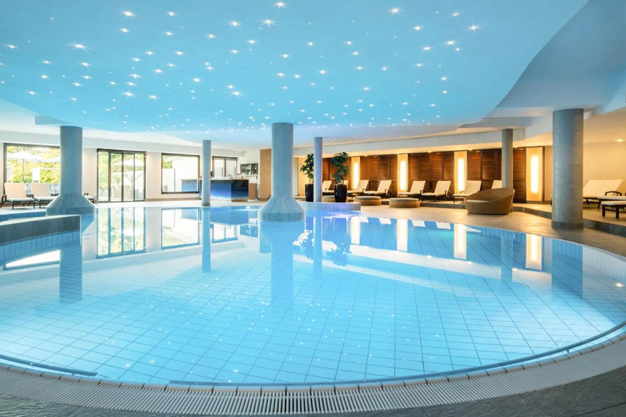 Swimming pool in Hotel Sonnengut Wellness - Therme - Spa