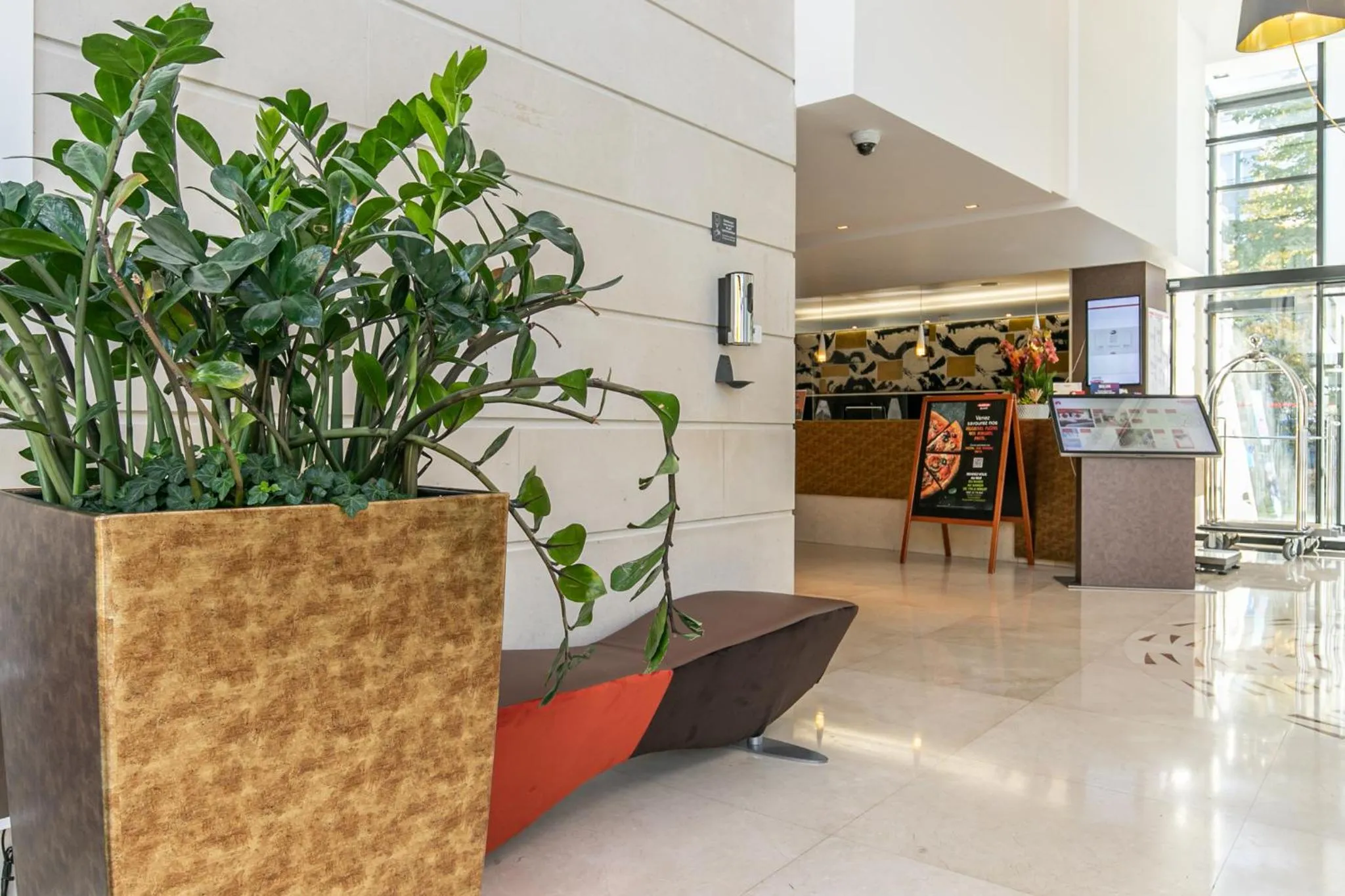 Lobby or reception in Residhome Val d'Europe