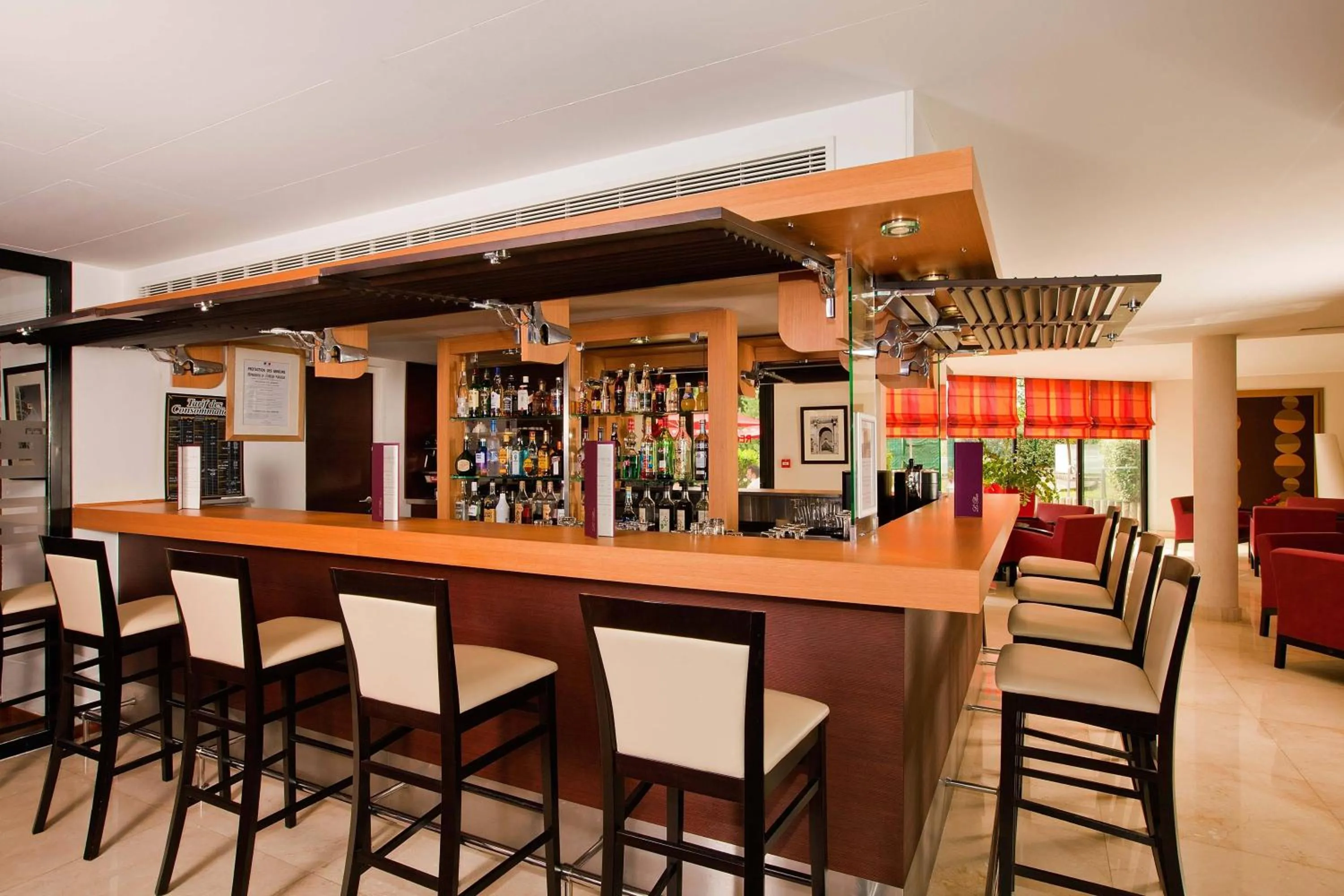 Lounge or bar in Residhome Val d'Europe