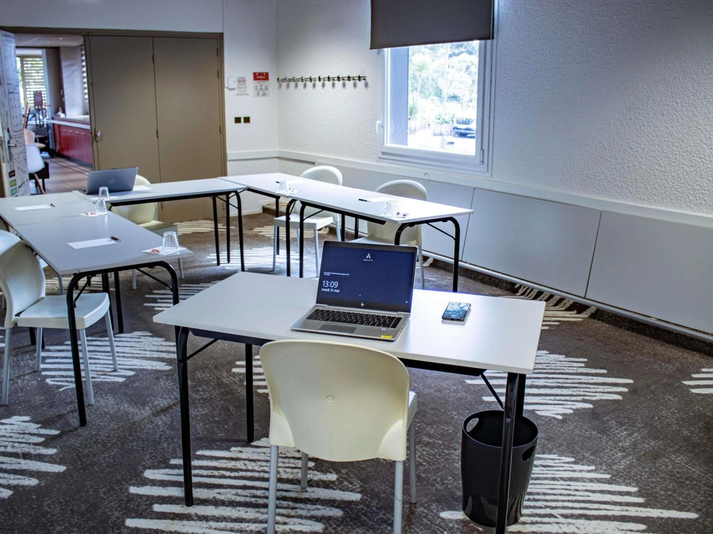 Meeting/conference room in ibis Rennes Cesson