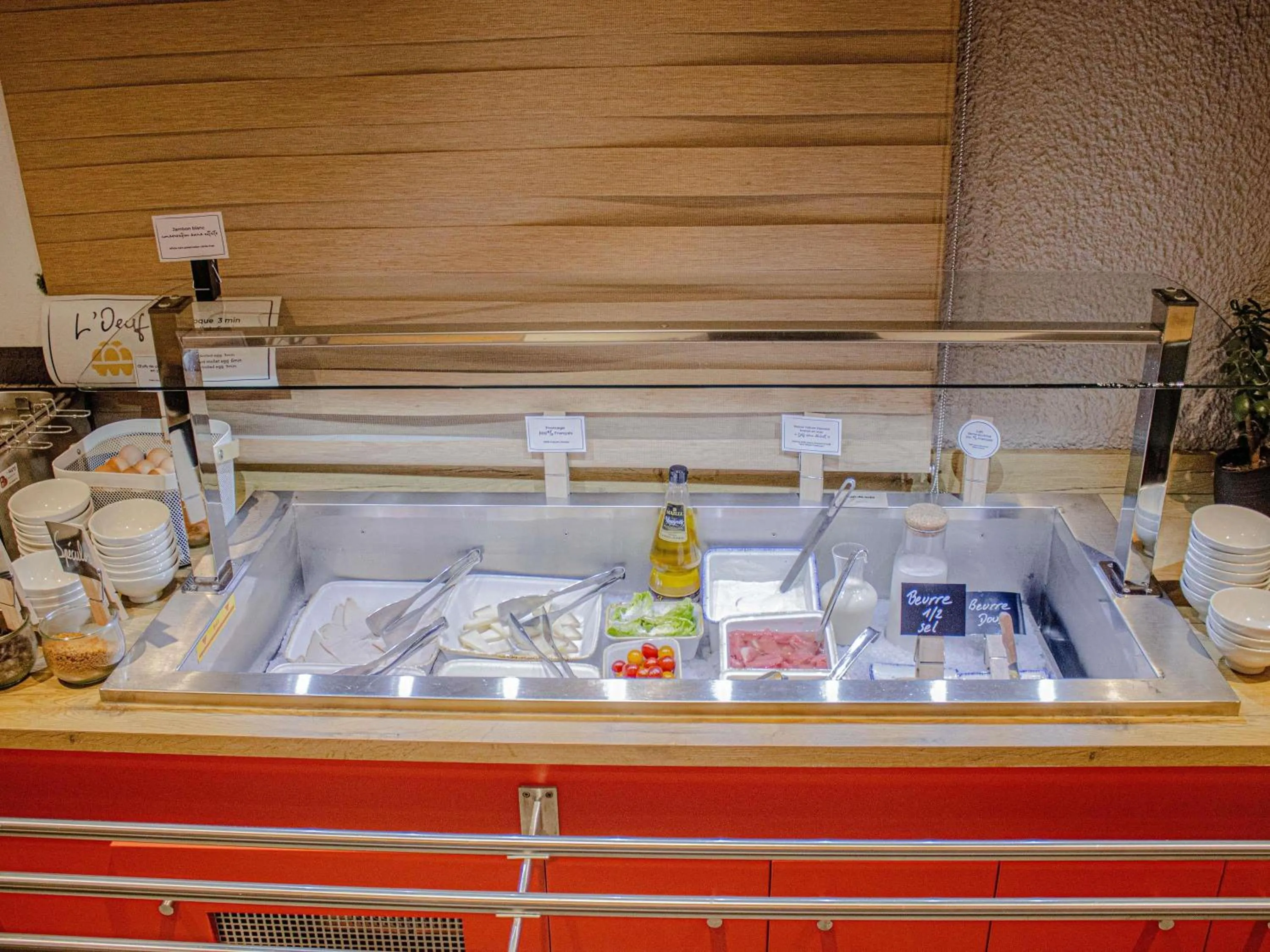 Breakfast in ibis Rennes Cesson