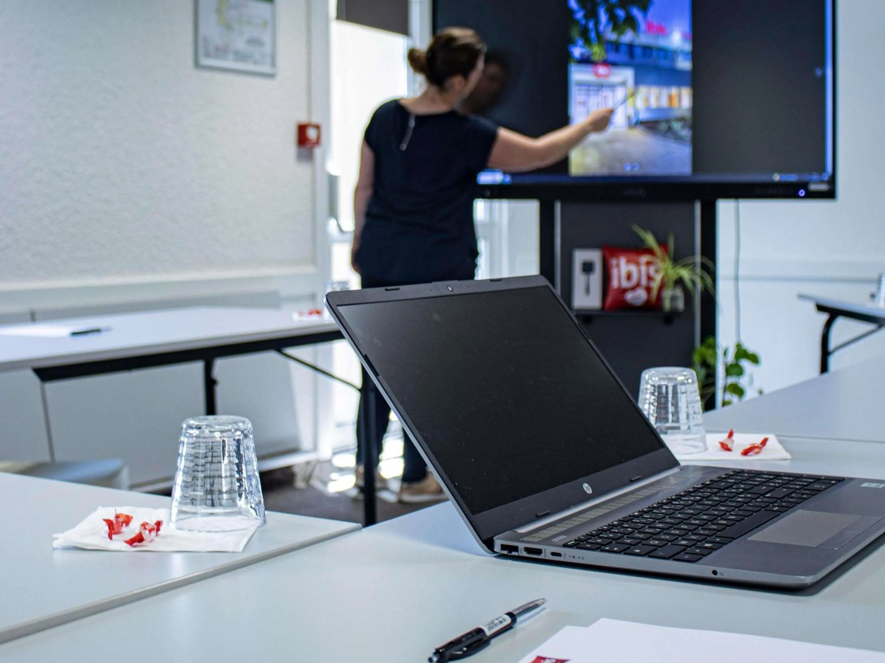 Meeting/conference room in ibis Rennes Cesson
