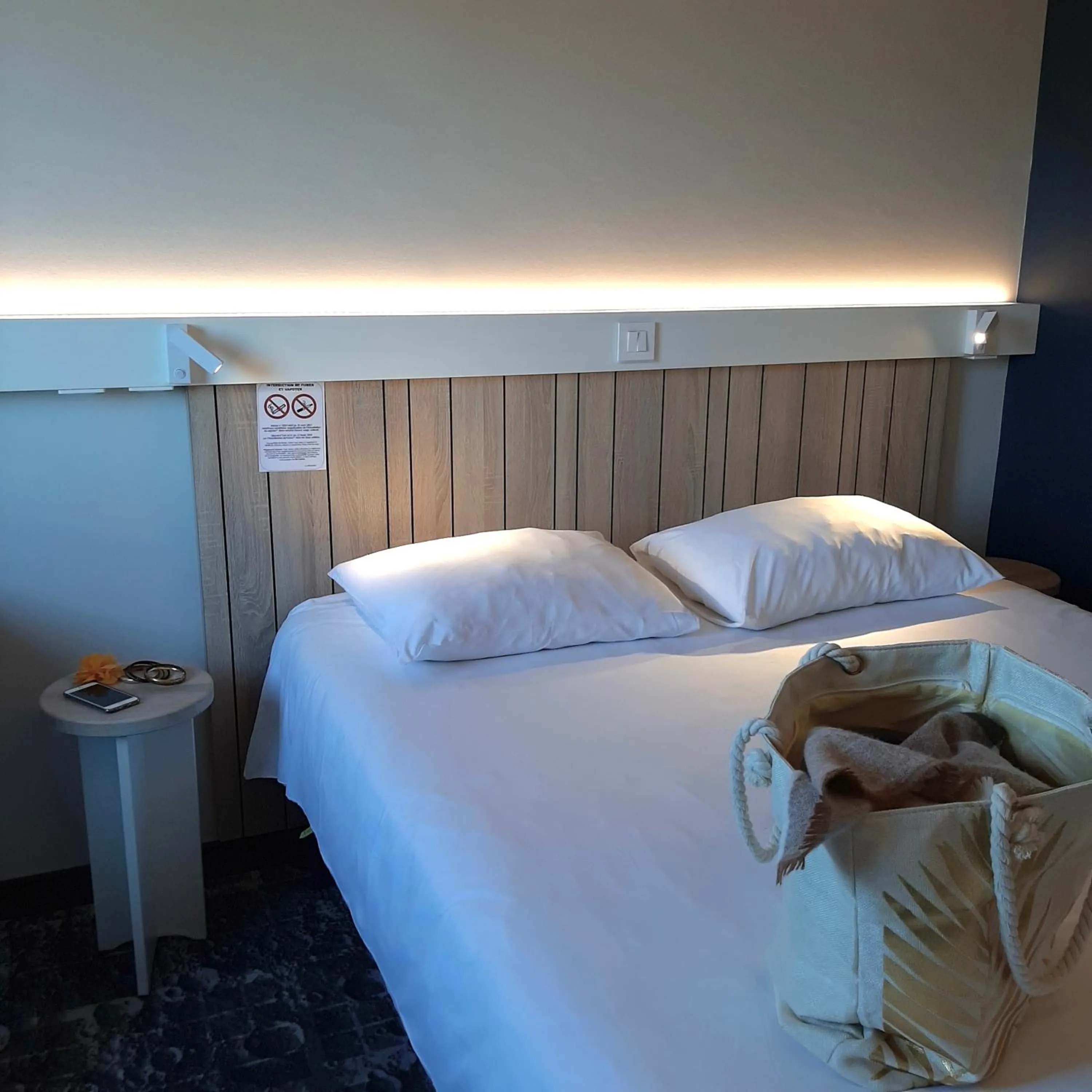 Bedroom, Bed in ibis Rennes Cesson