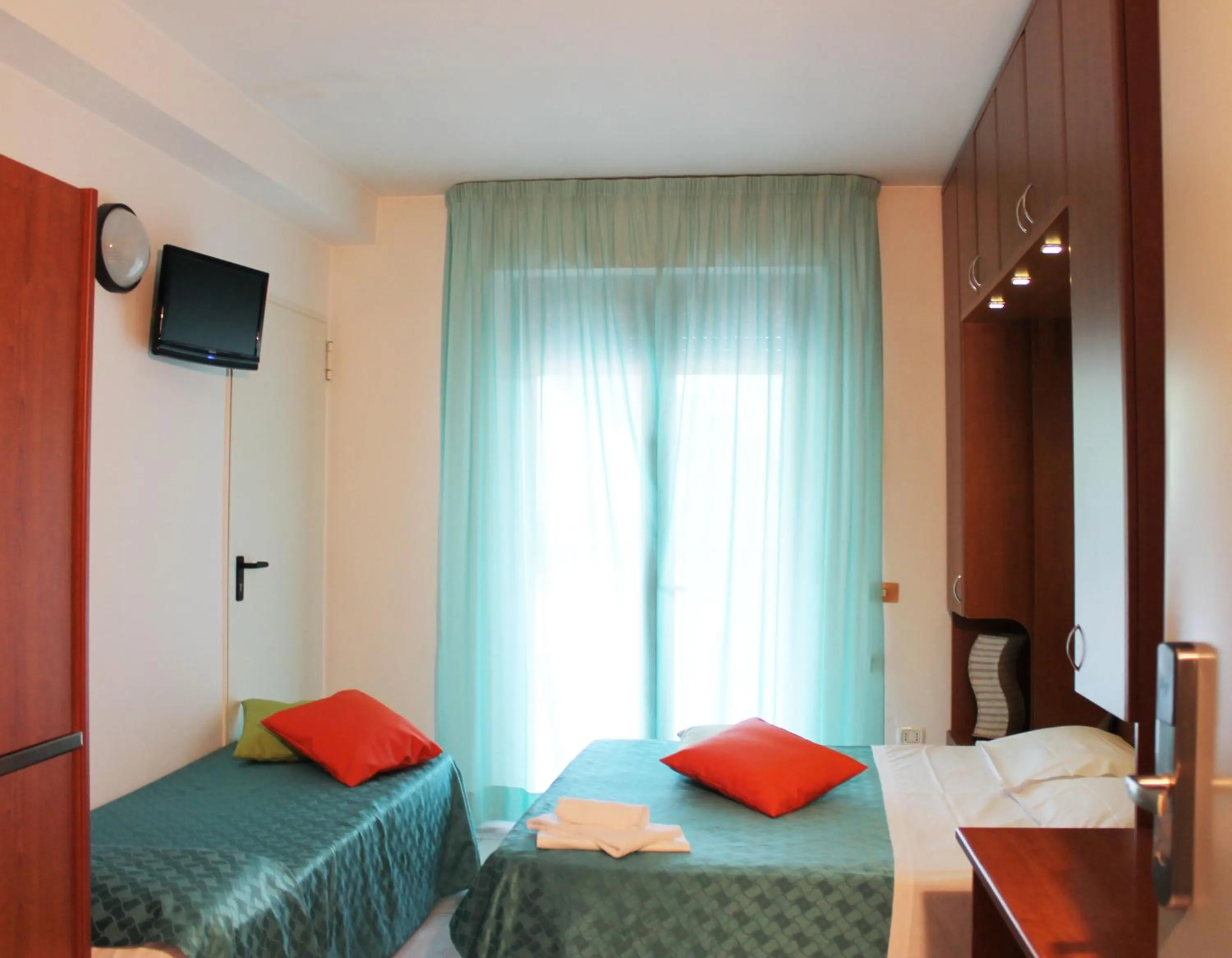 Photo of the whole room, Bed in Hotel Villa Truentum