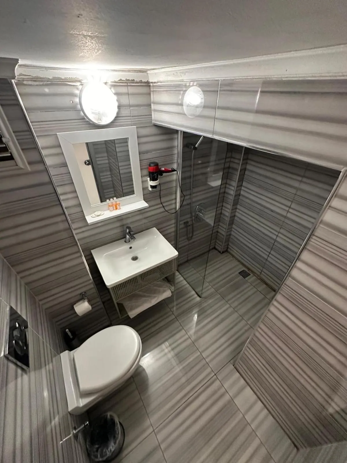 Bathroom in Grand Heykel Hotel