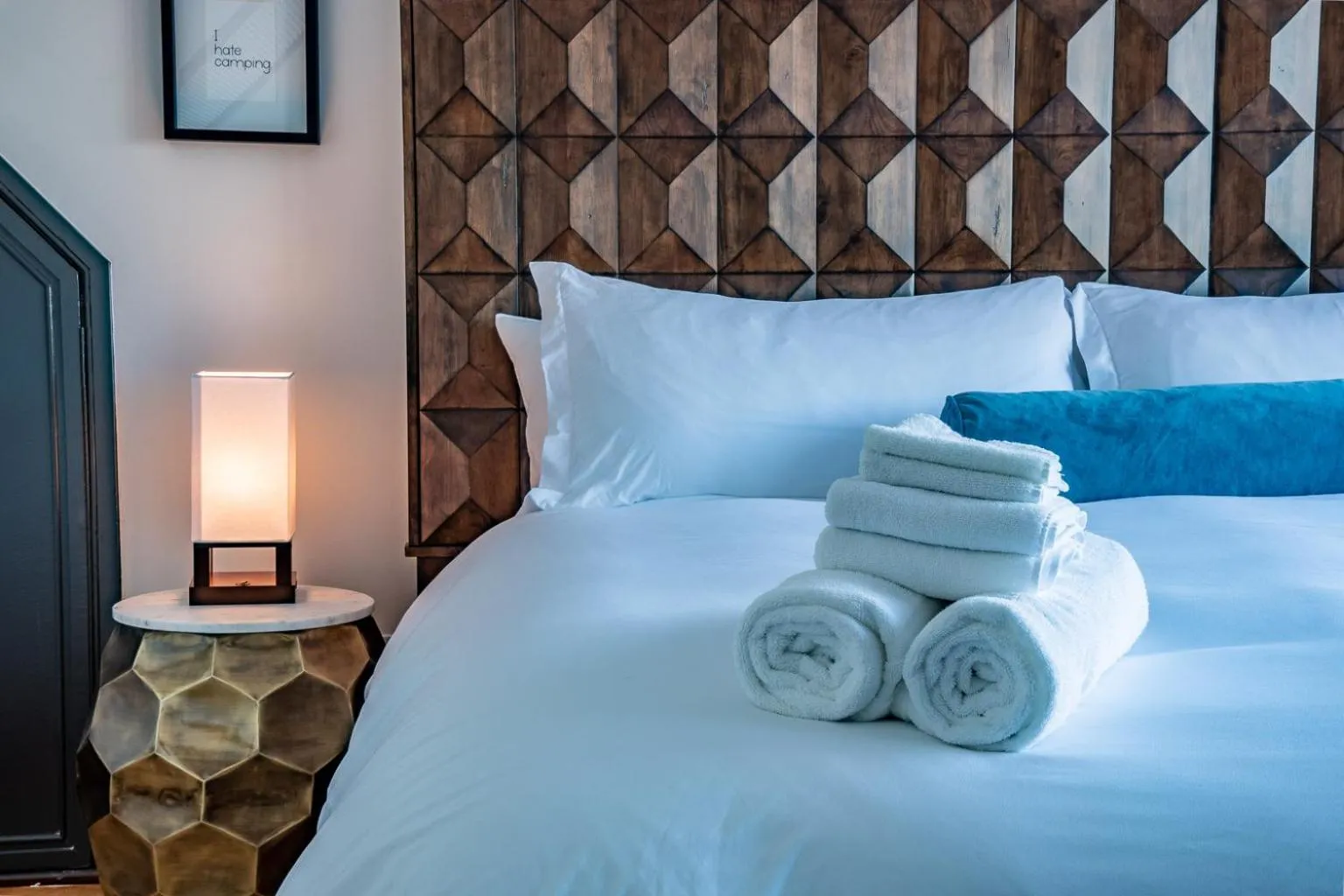 Bed in Addison Choate