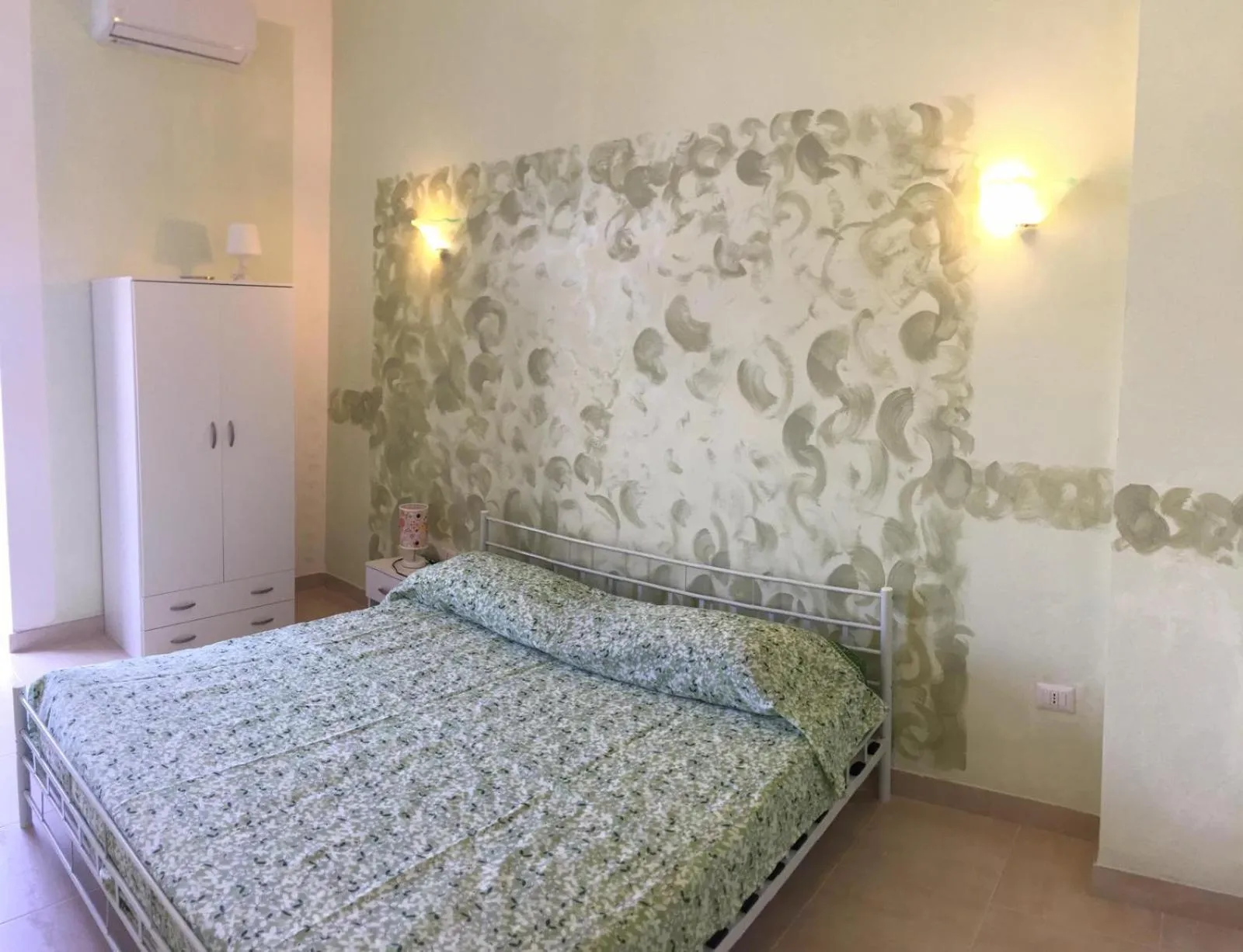 Photo of the whole room, Bed in Una terrazza sul mare