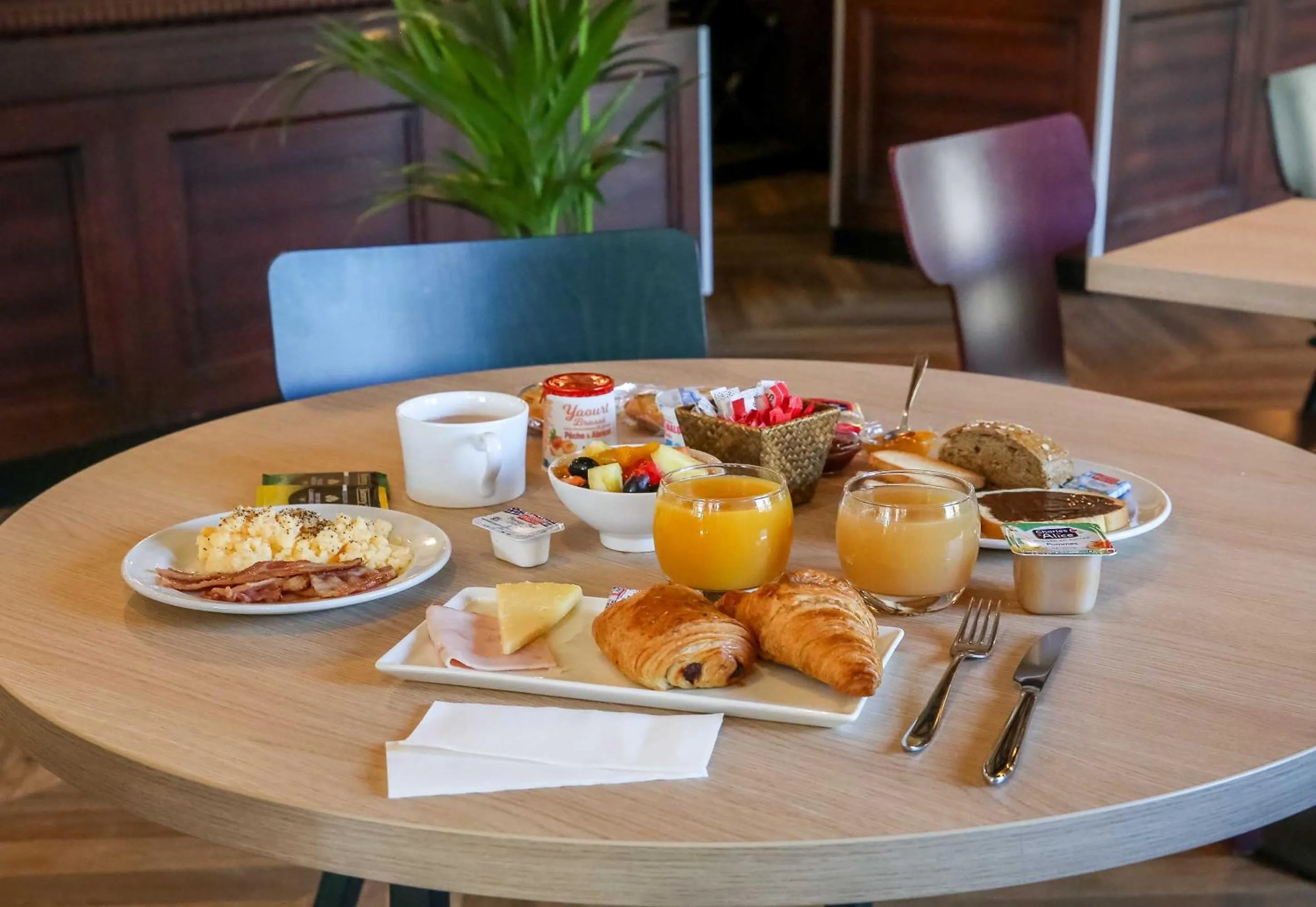 Breakfast in B&B HOTEL Blois Nord Vallée Maillard